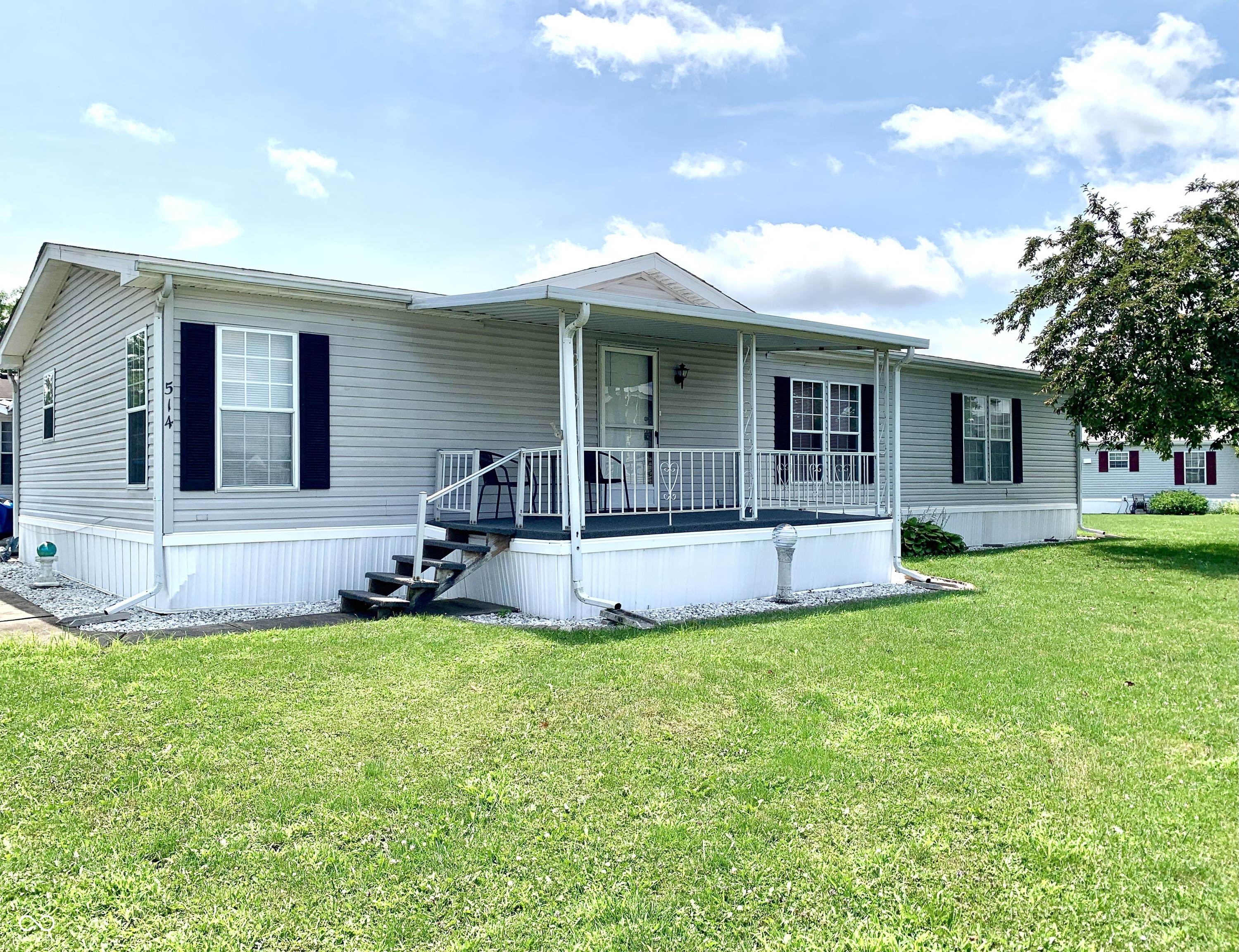 514 Welcome Way