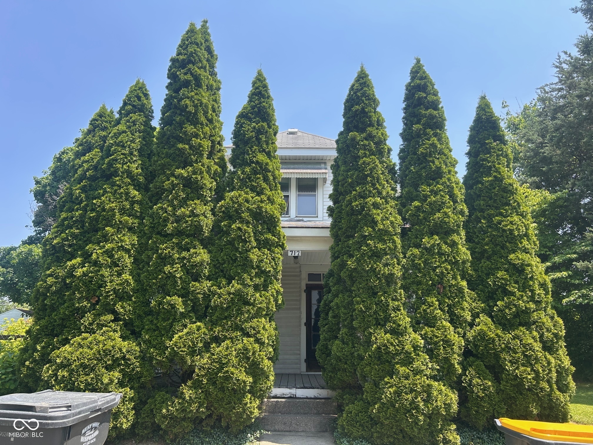 712 Cottage Avenue
