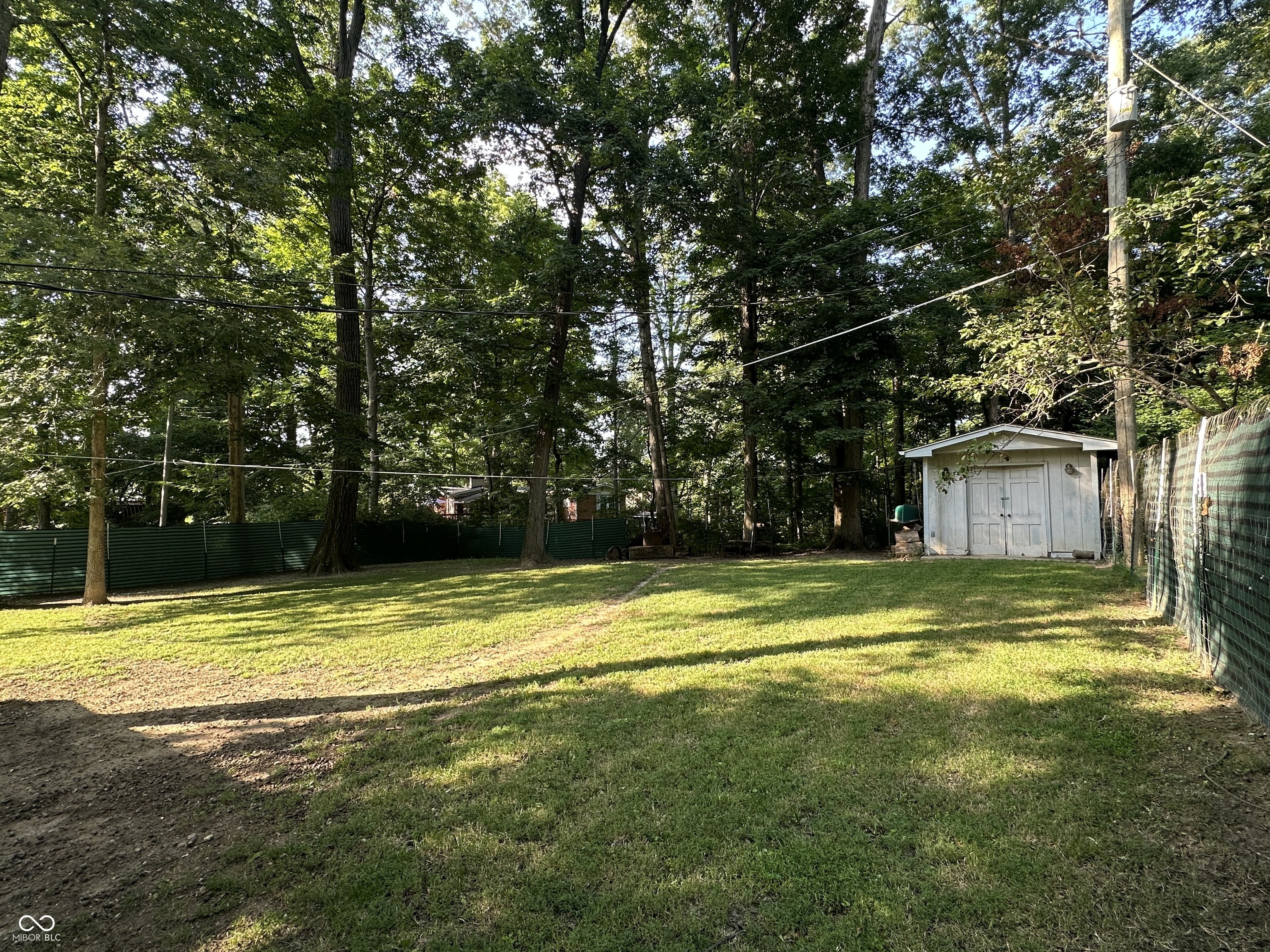 124 Canterbury Court