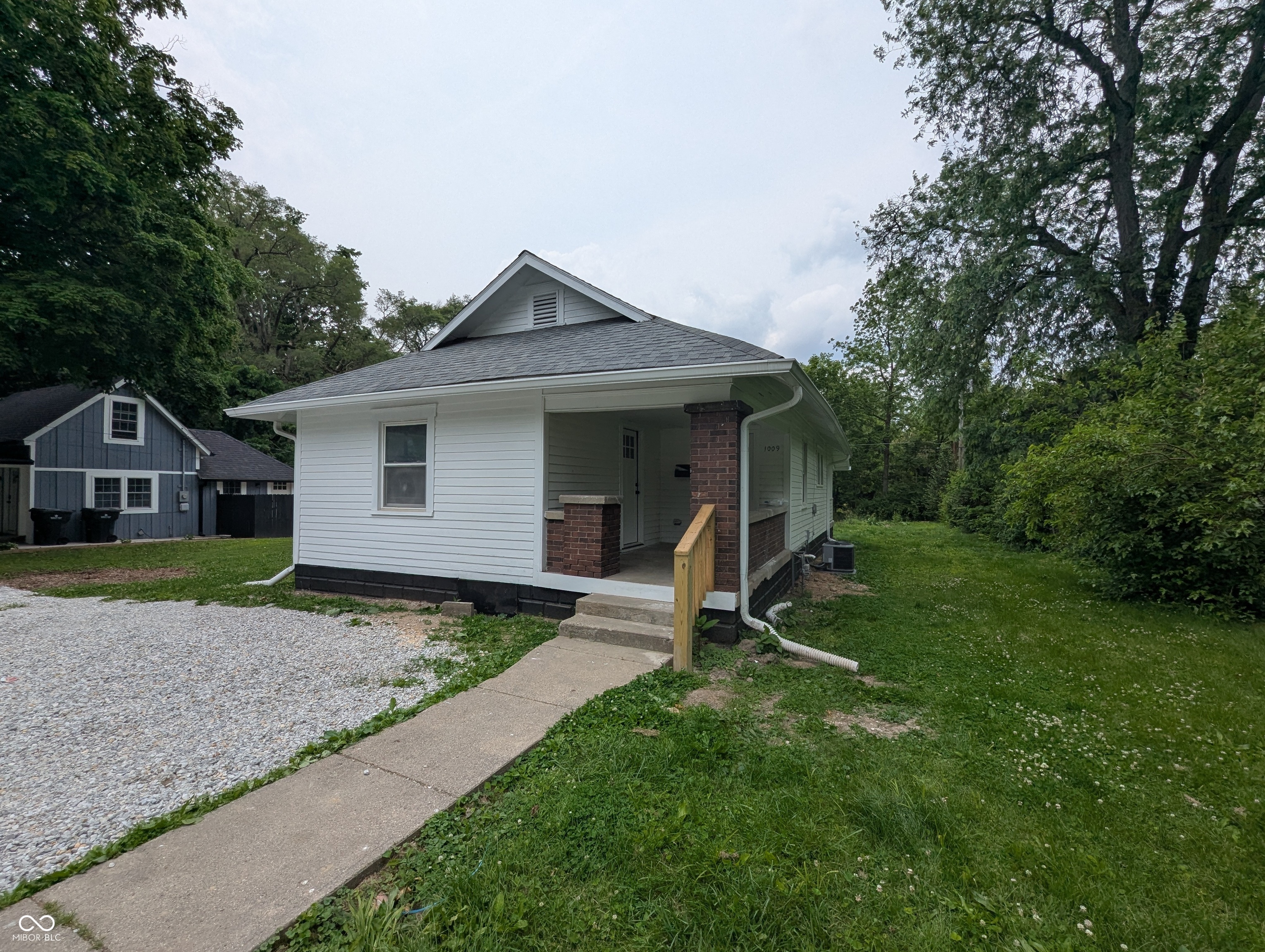1009 Chestnut Street