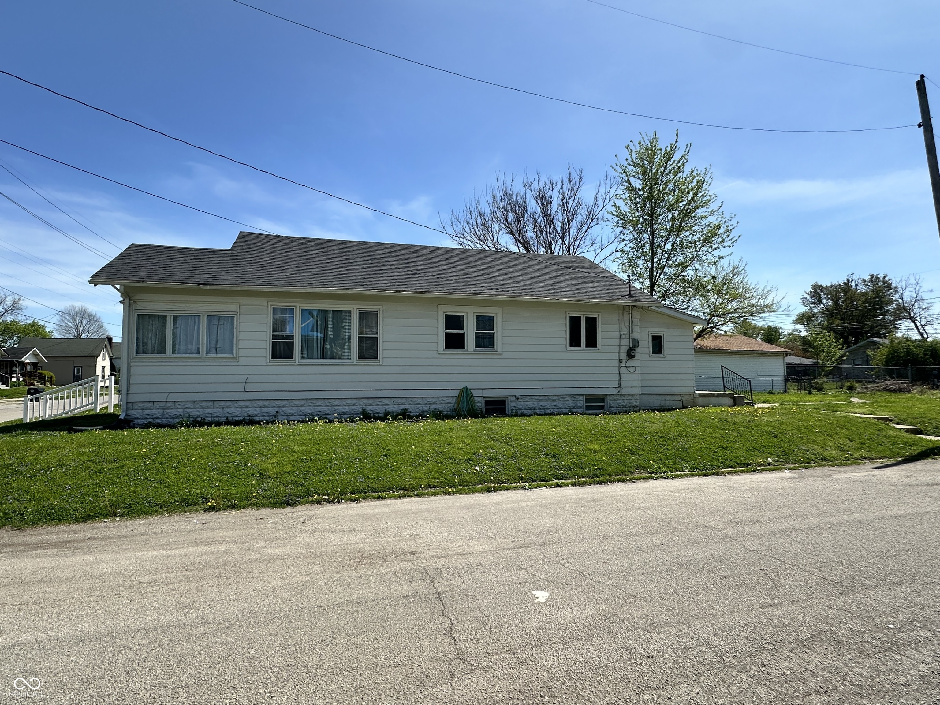1203 E 27th Street