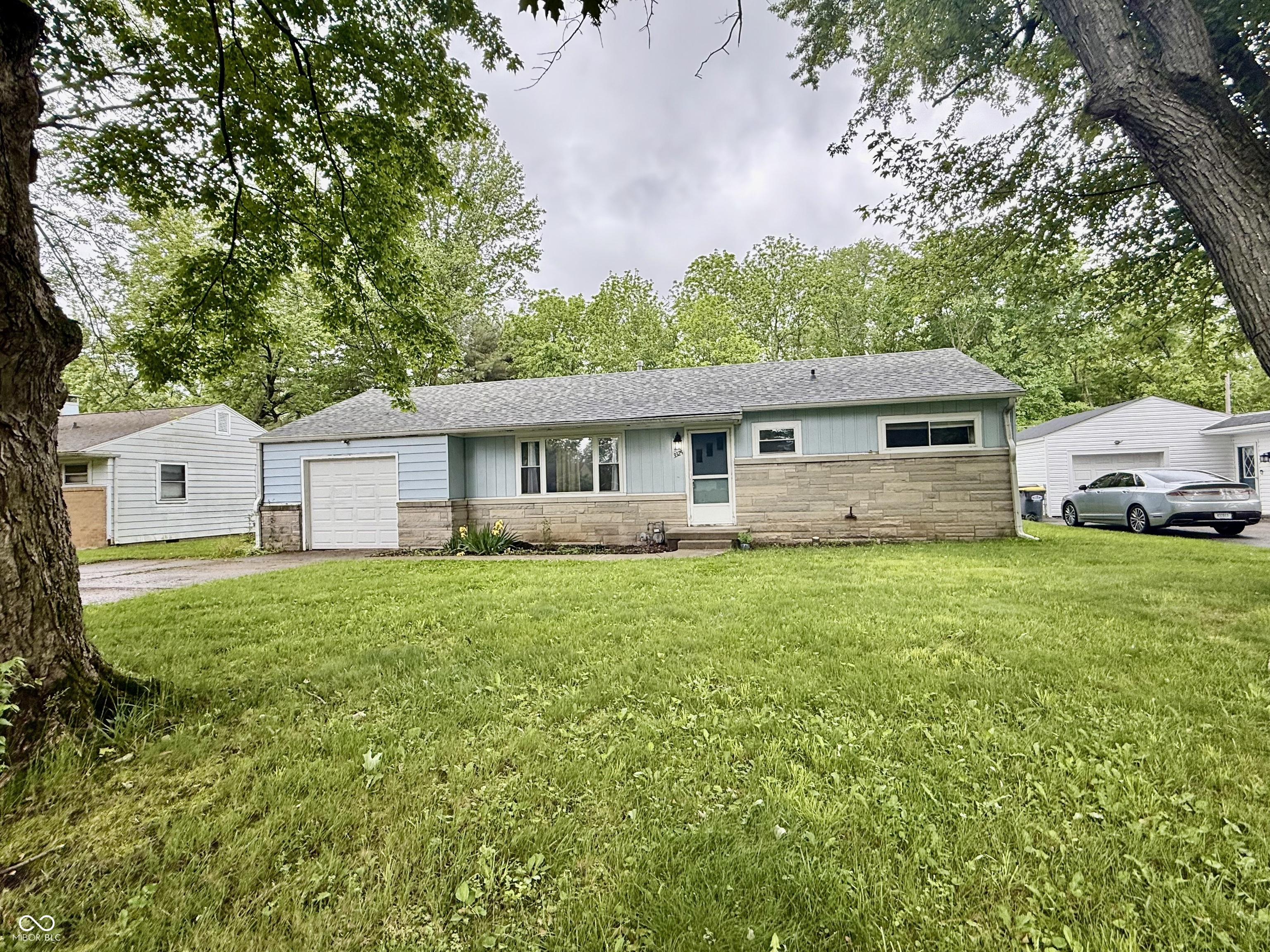 3325 Canaday Drive