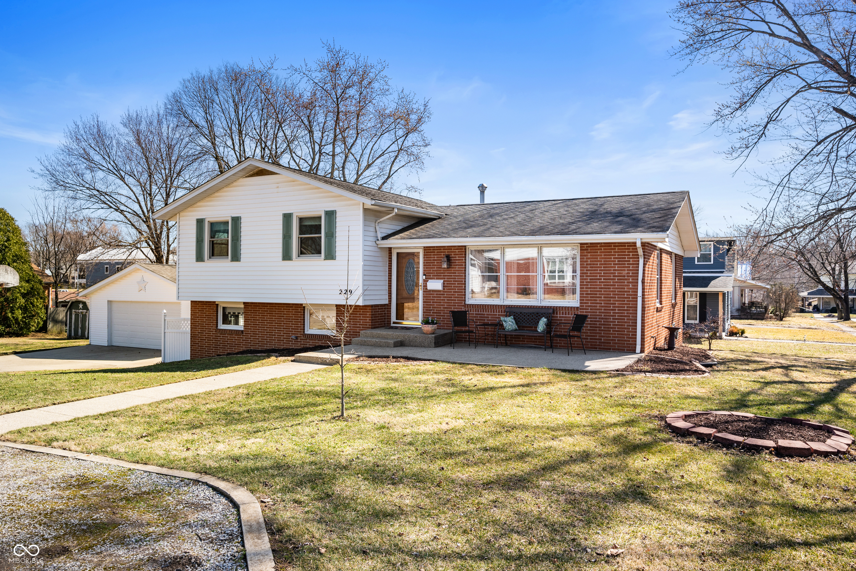 229 W Taylor Street