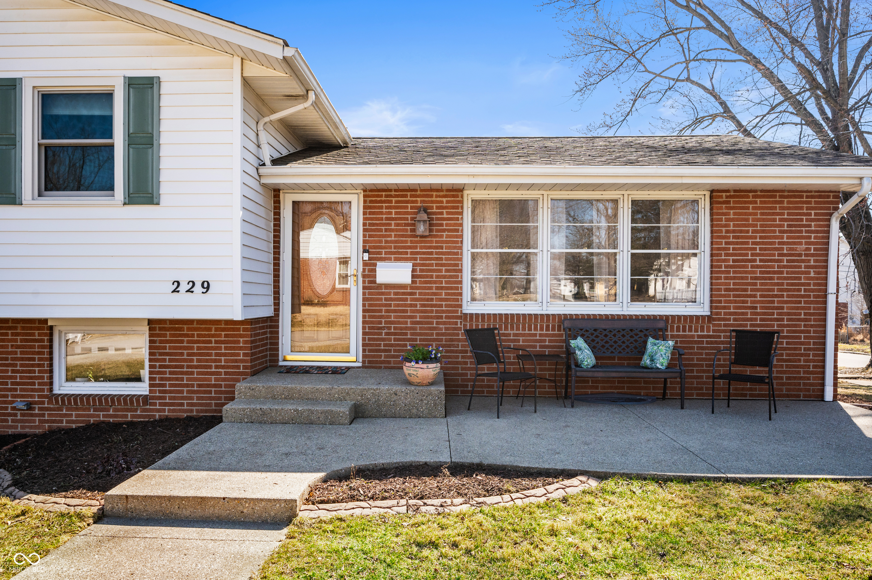 229 W Taylor Street