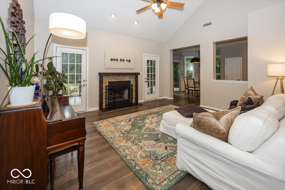 9406 Ridgecreek Court