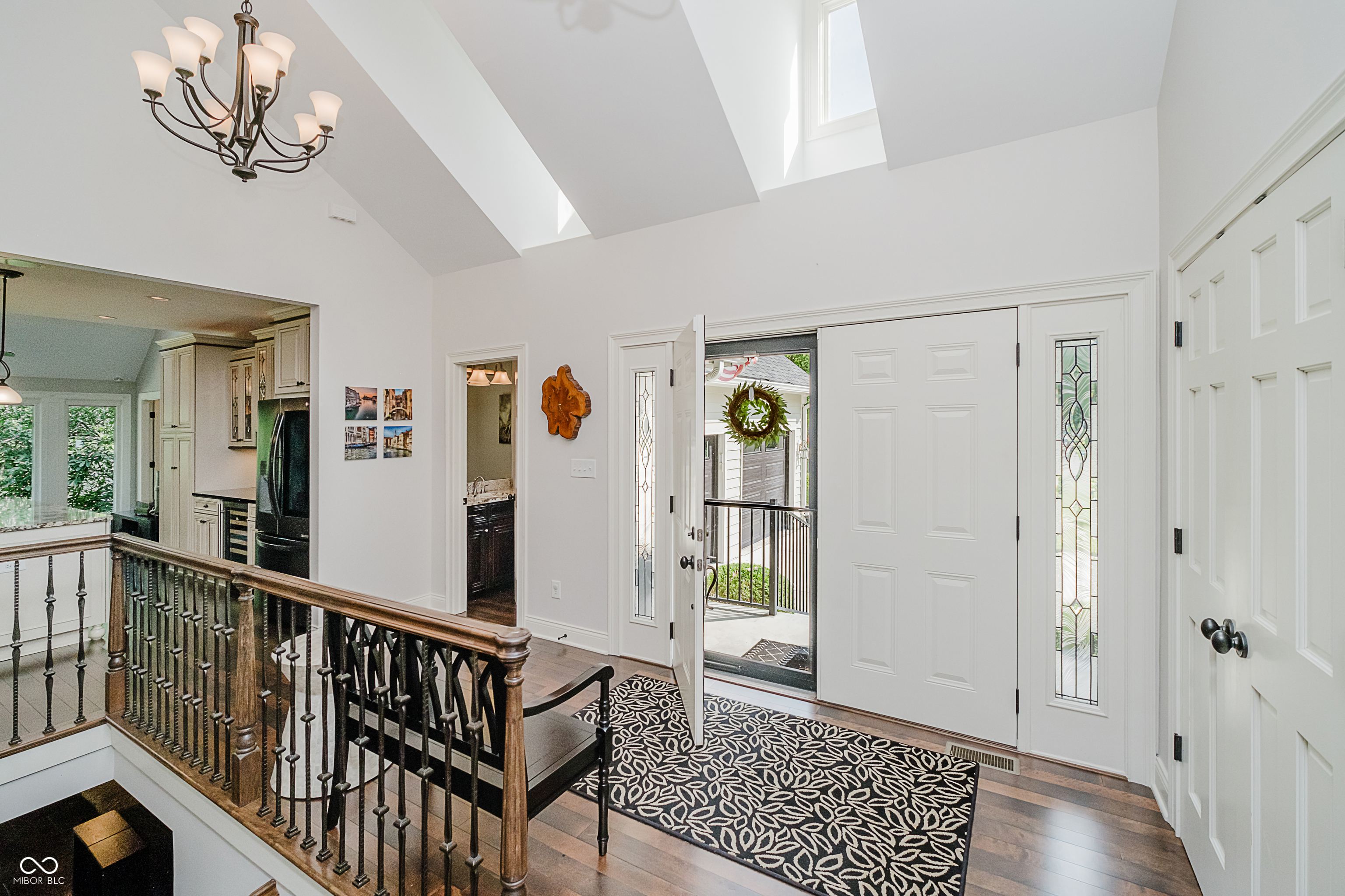 8541 Helmsman Circle