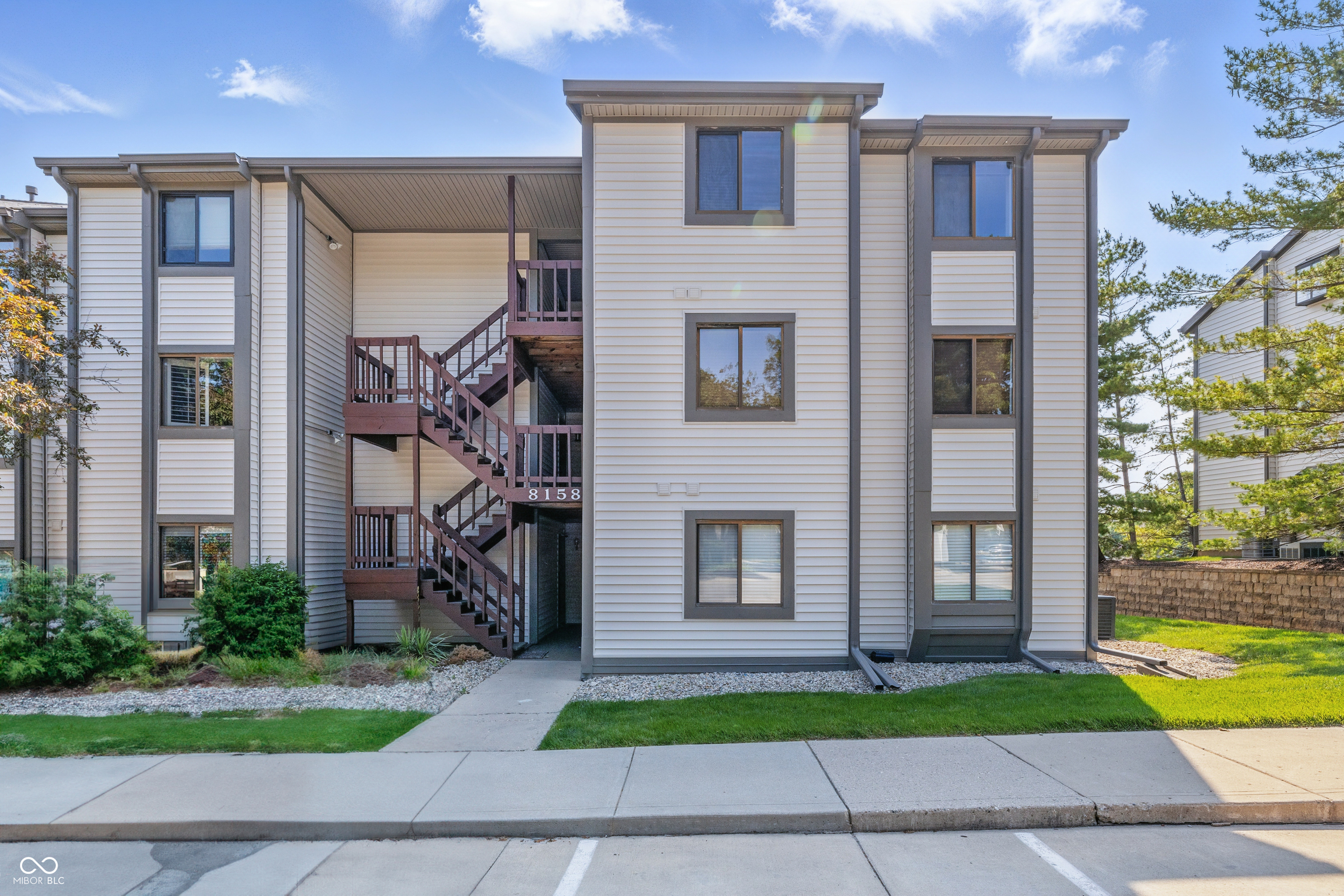 8158 Shorewalk Drive