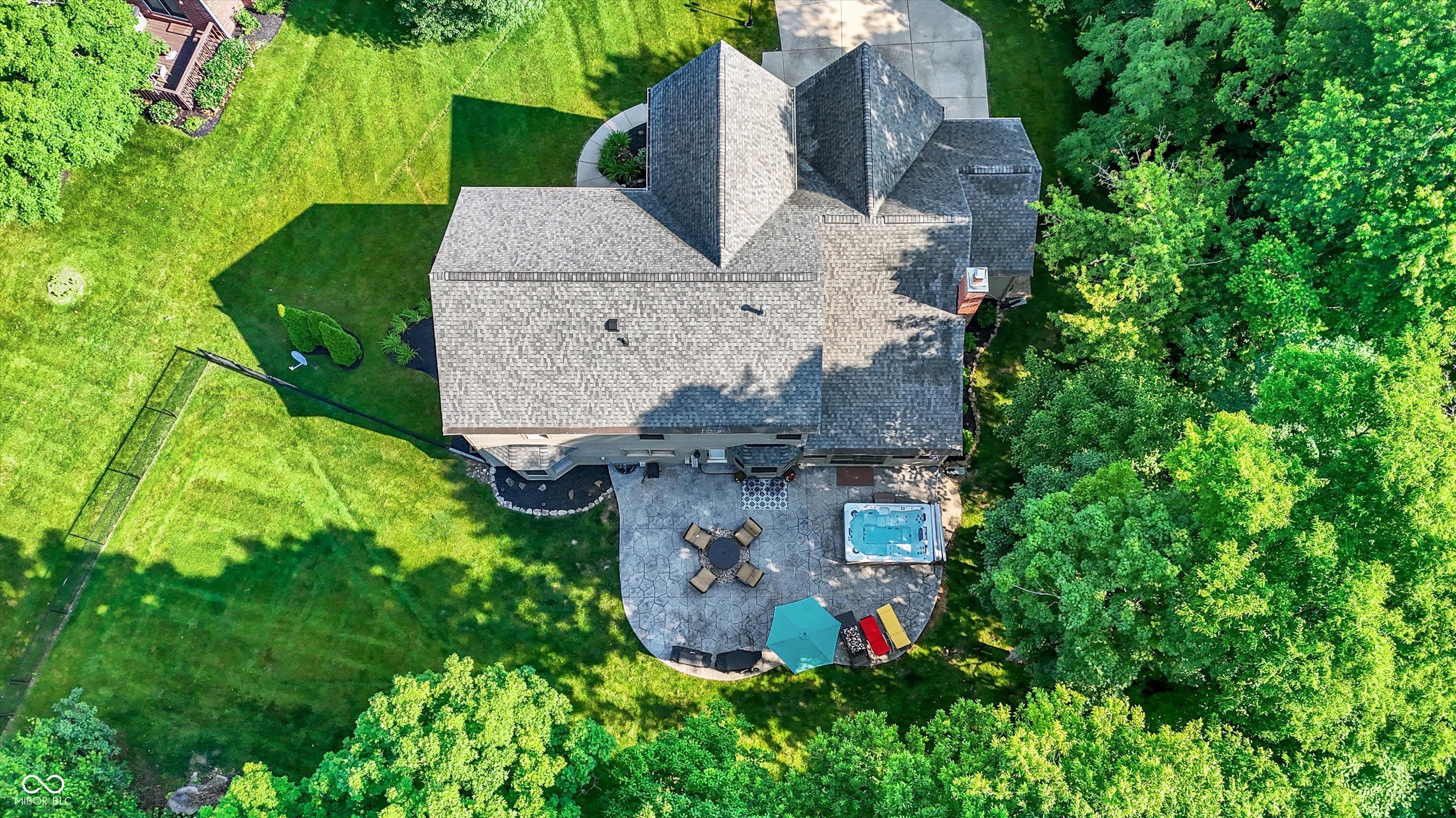 8261 Twin Pointe Circle