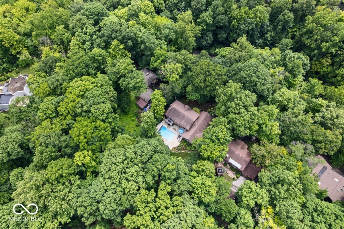 9236 Kinlock Drive