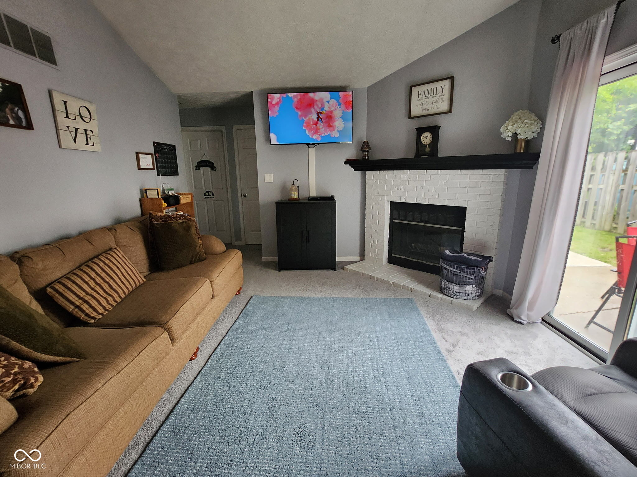 9507 Colony Pointe E Drive