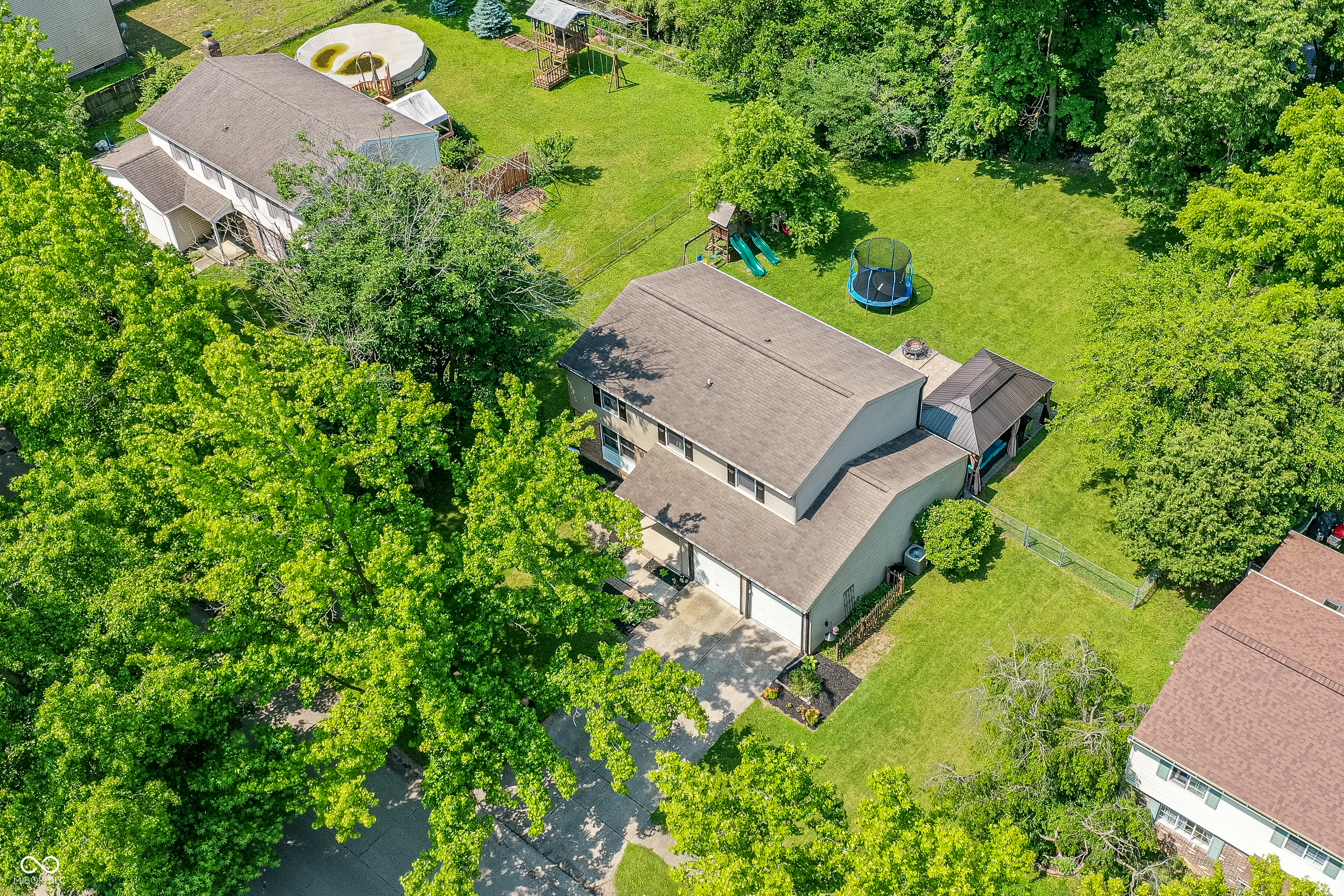 9402 Thornwood Drive