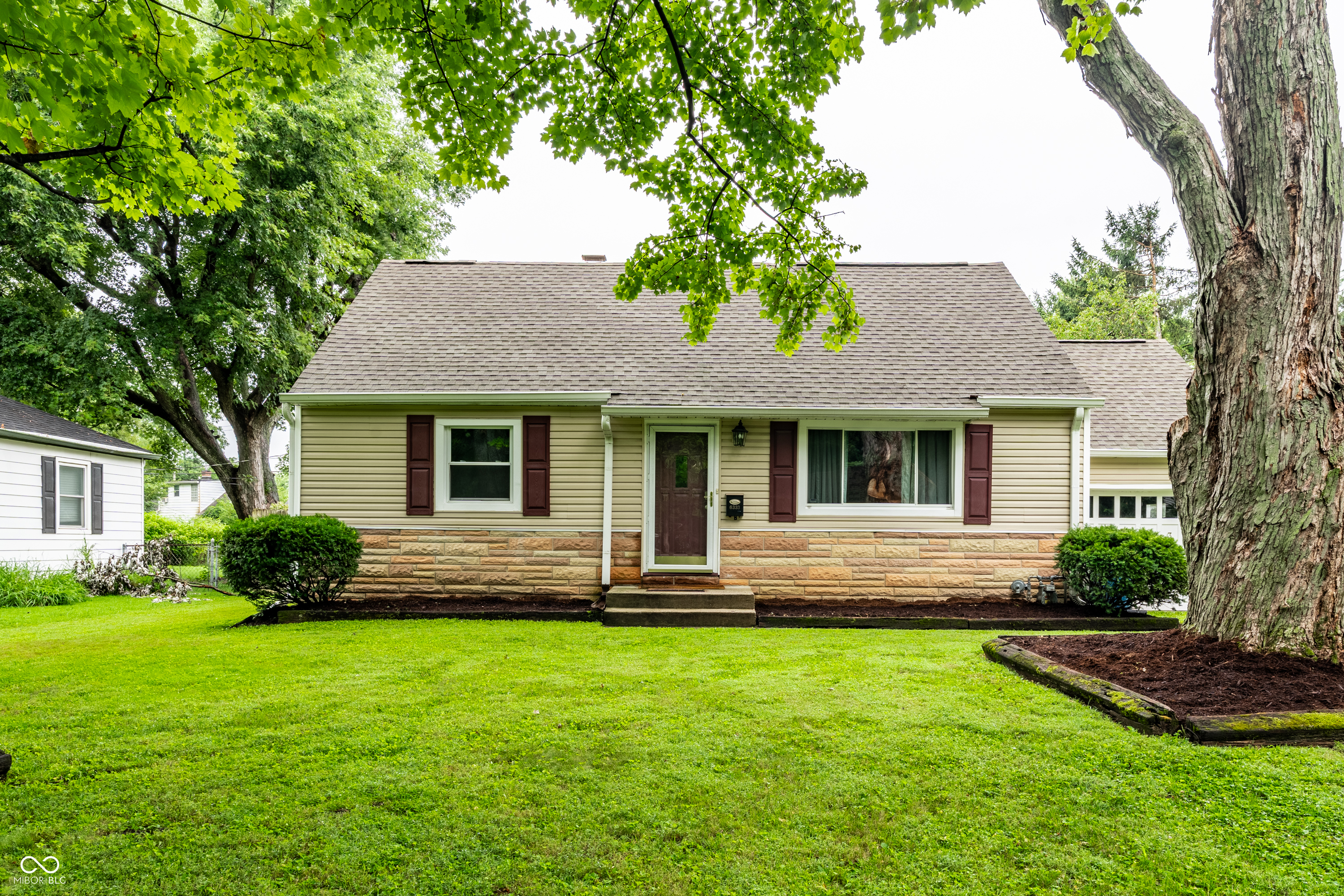 6333 Maple Drive