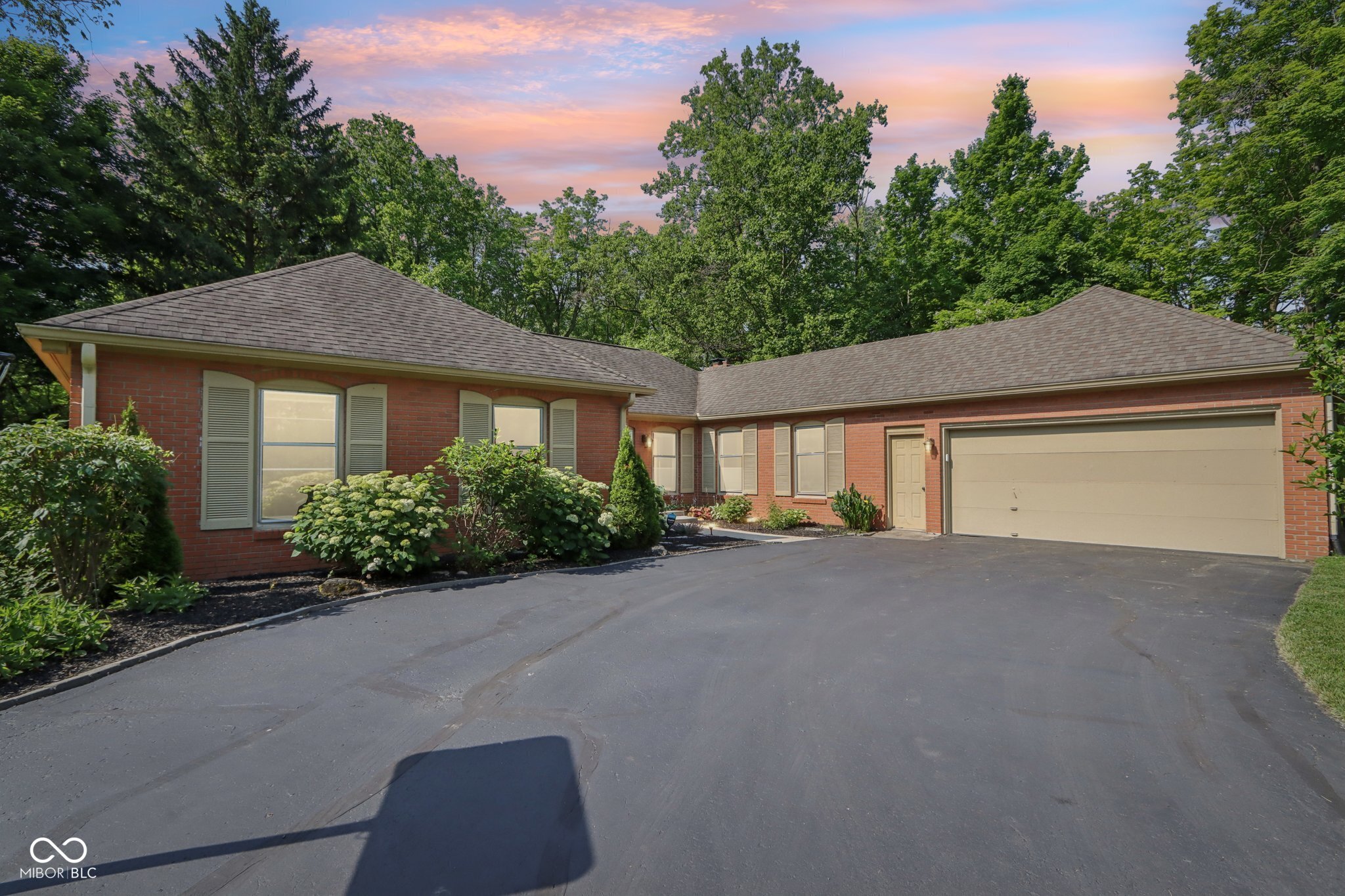 7029 Kingswood Circle