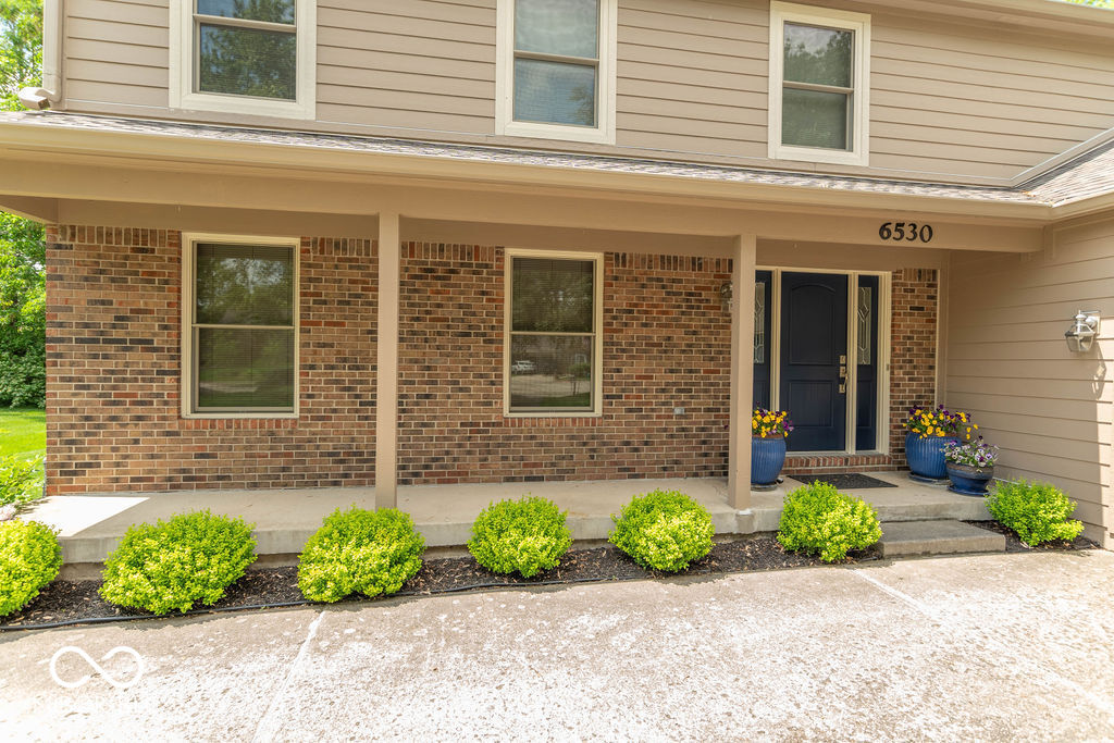 6530 Grant Wood Court