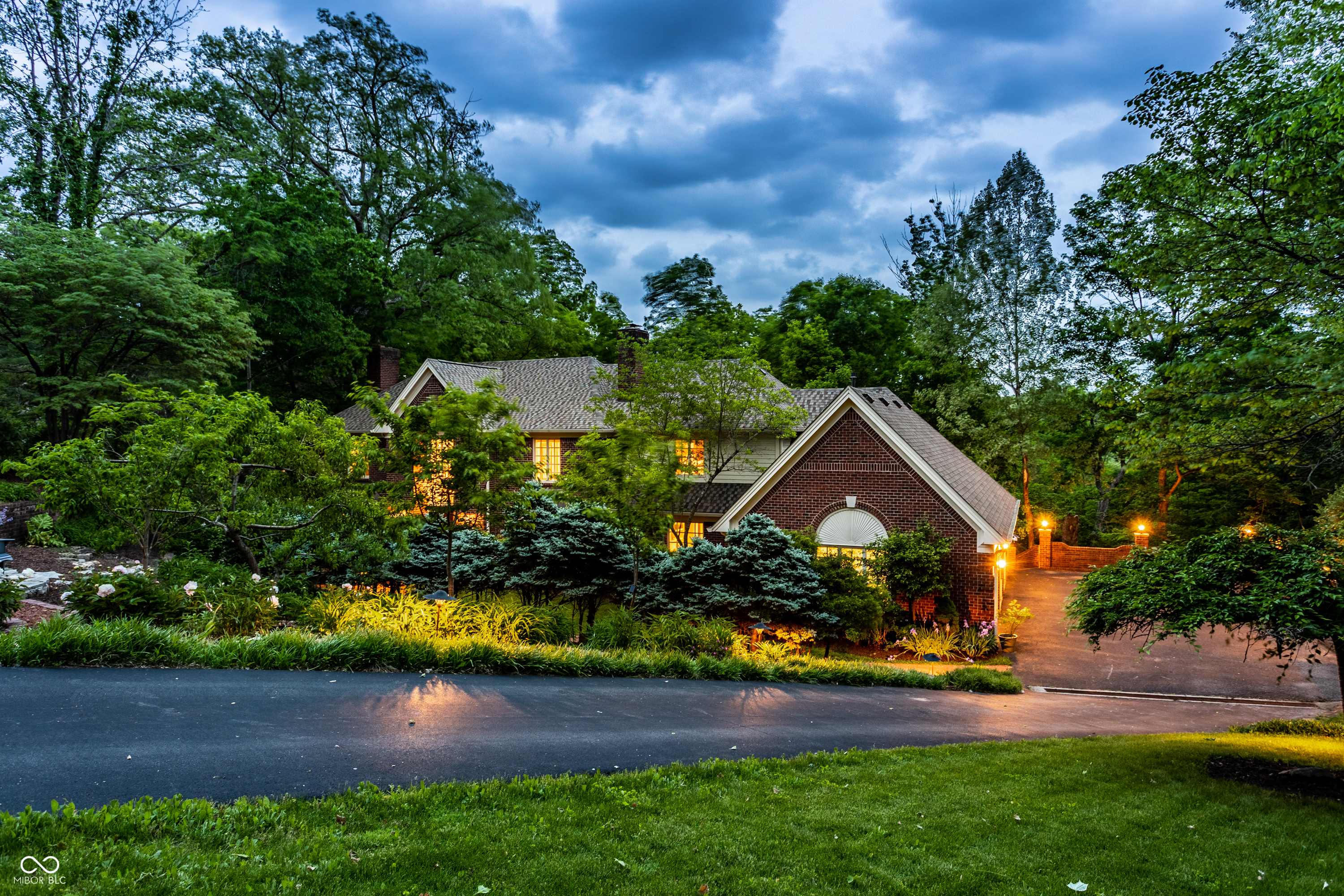 8209 Beech Knoll