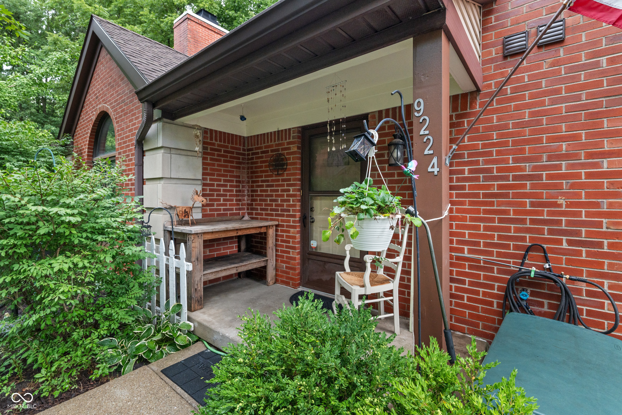 9224 Golden Woods Drive