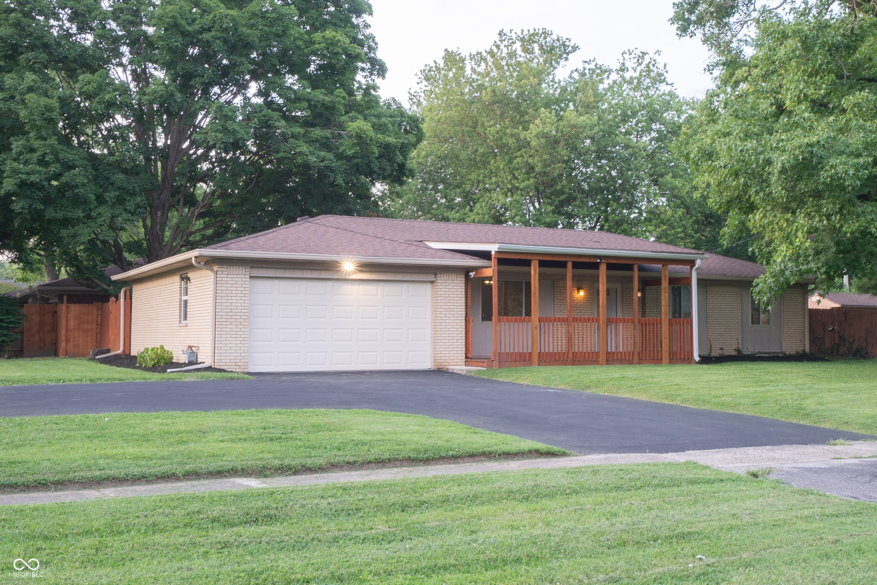 1208 W 79th Street