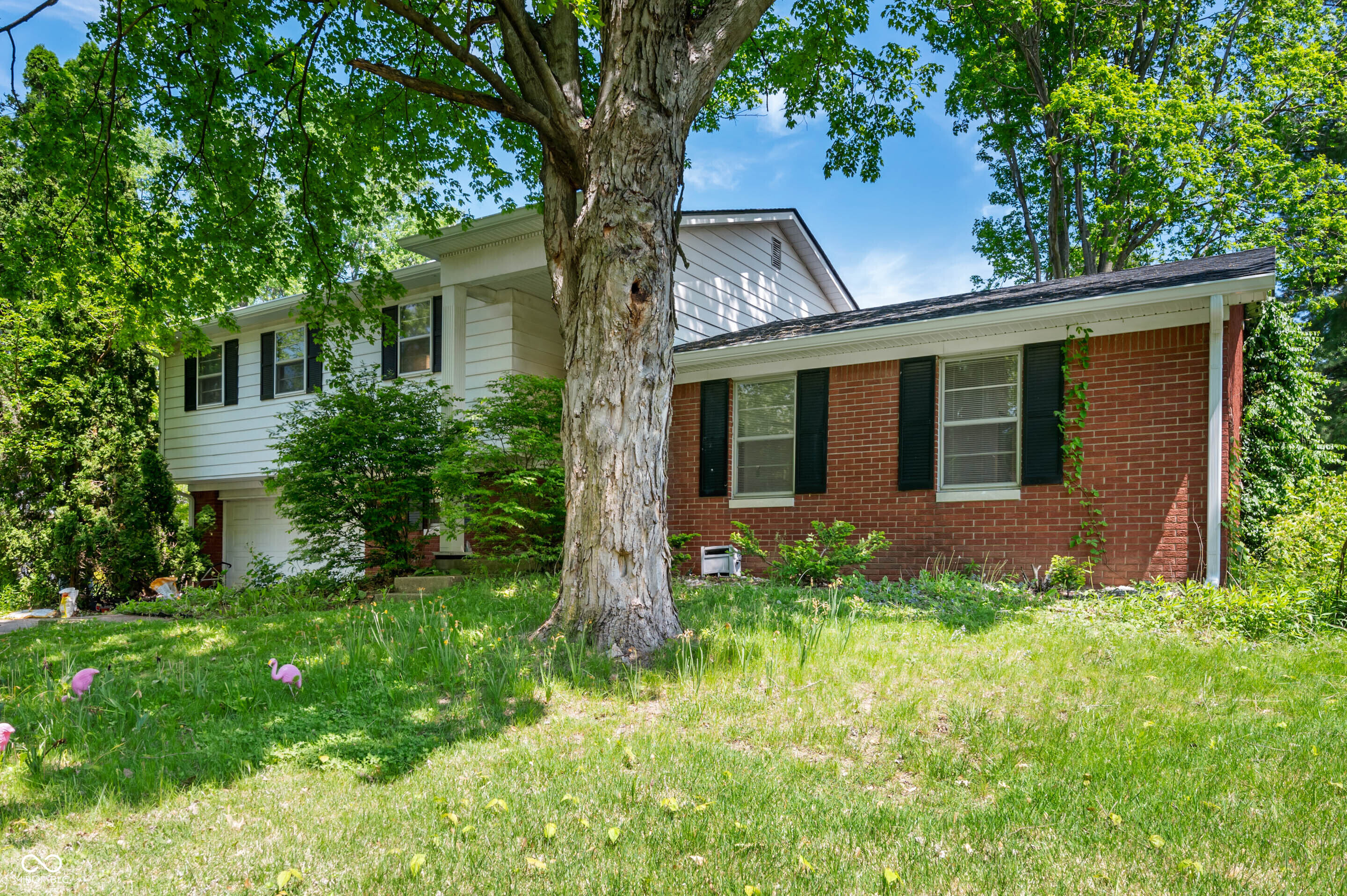 8227 Hoover Lane