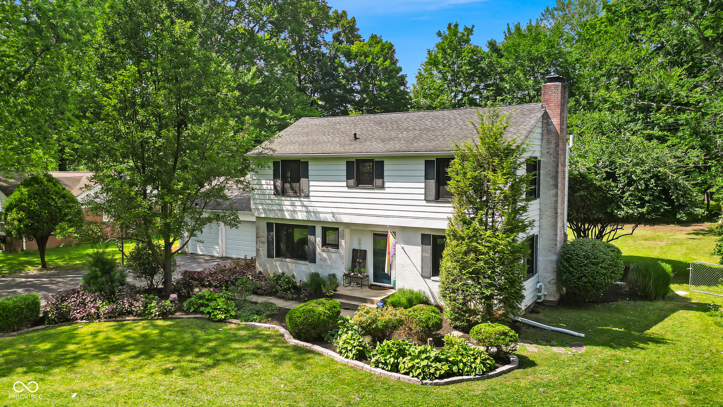 926 Oakwood Trail