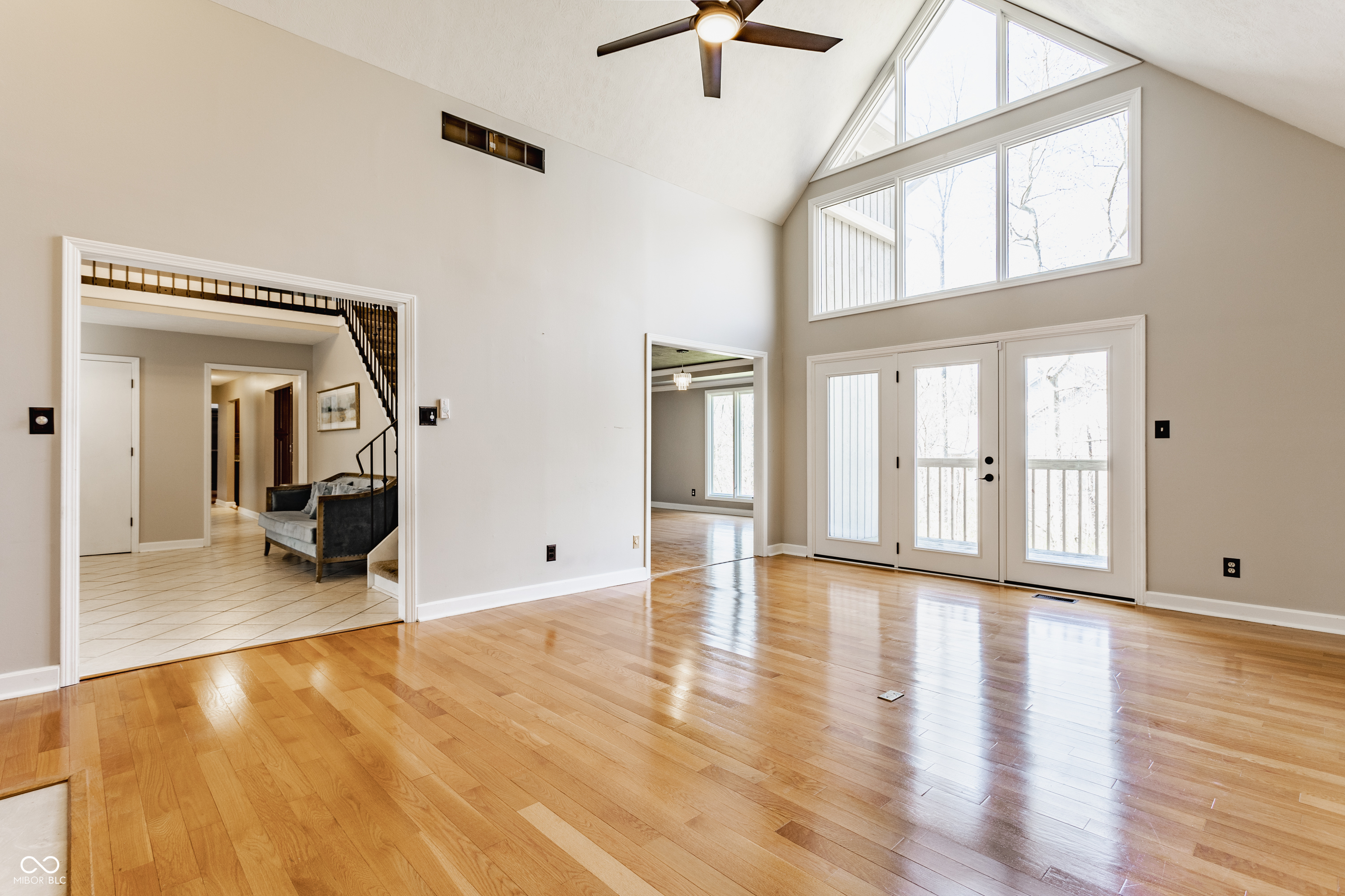 5550 Bay Colony Lane