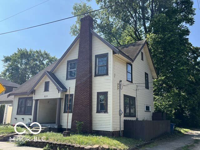 819 E 49th Street