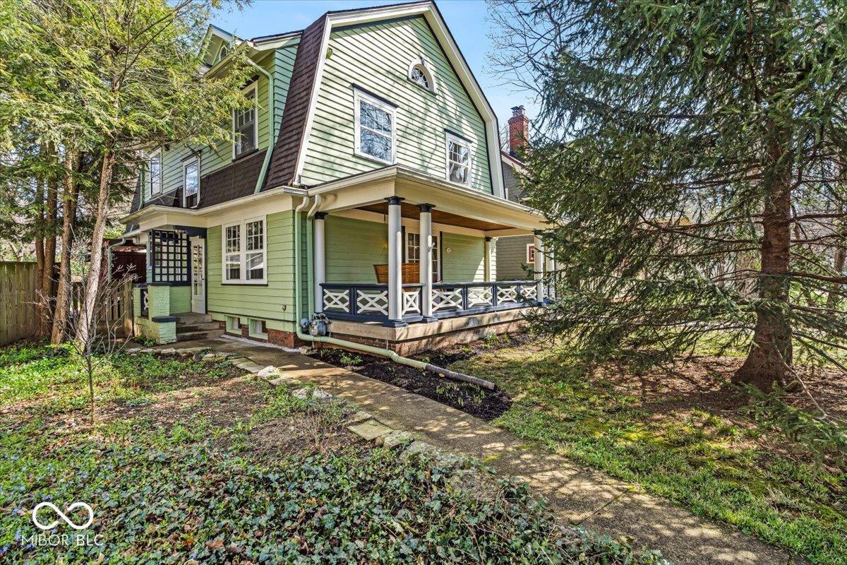 140 E 44th Street