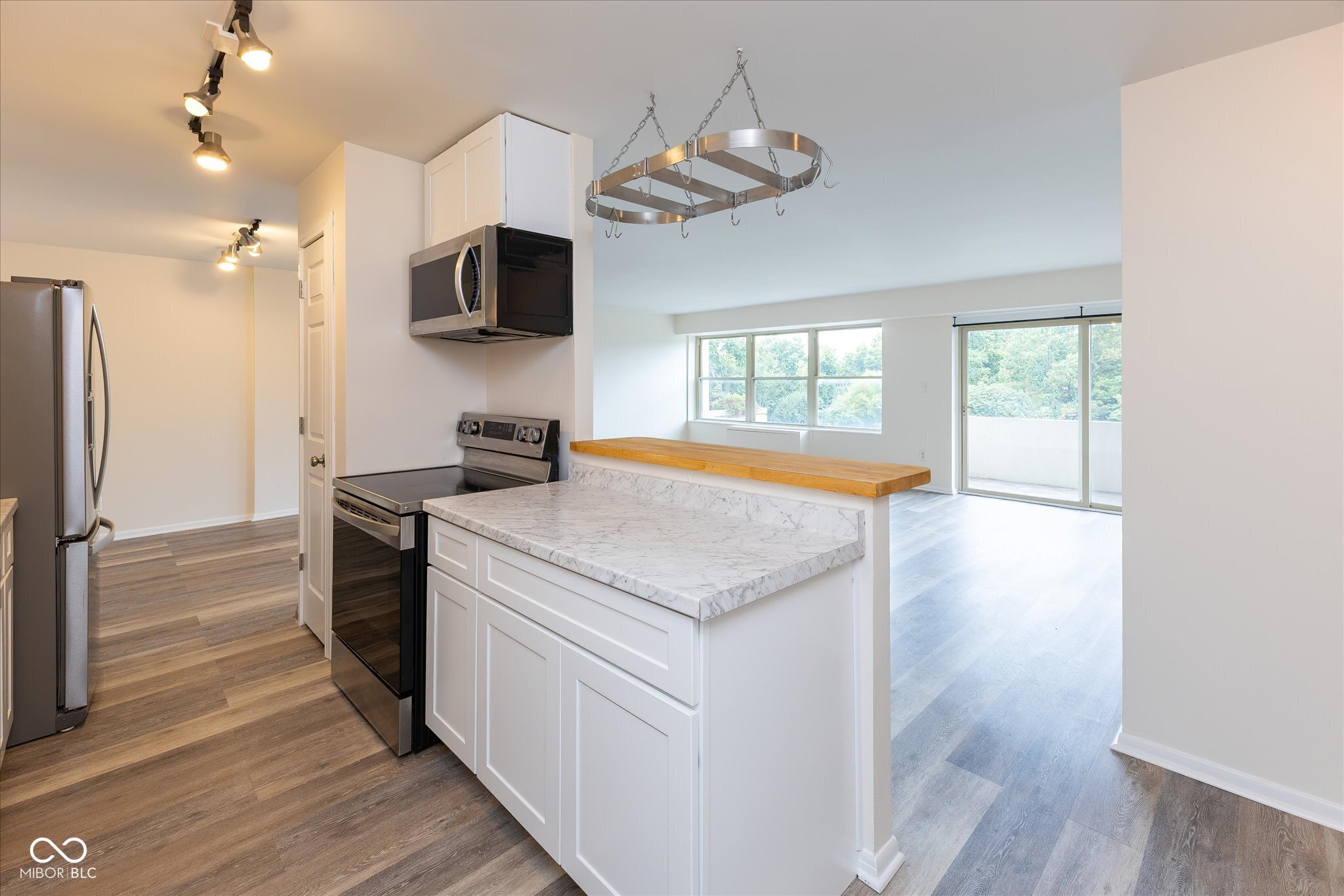 25 E 40th Street