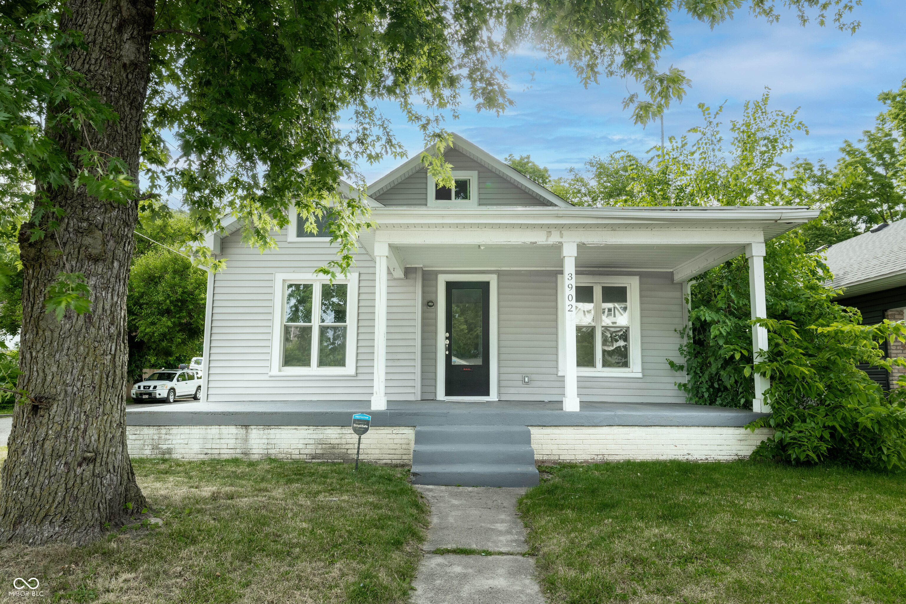 3902 N Capitol Avenue