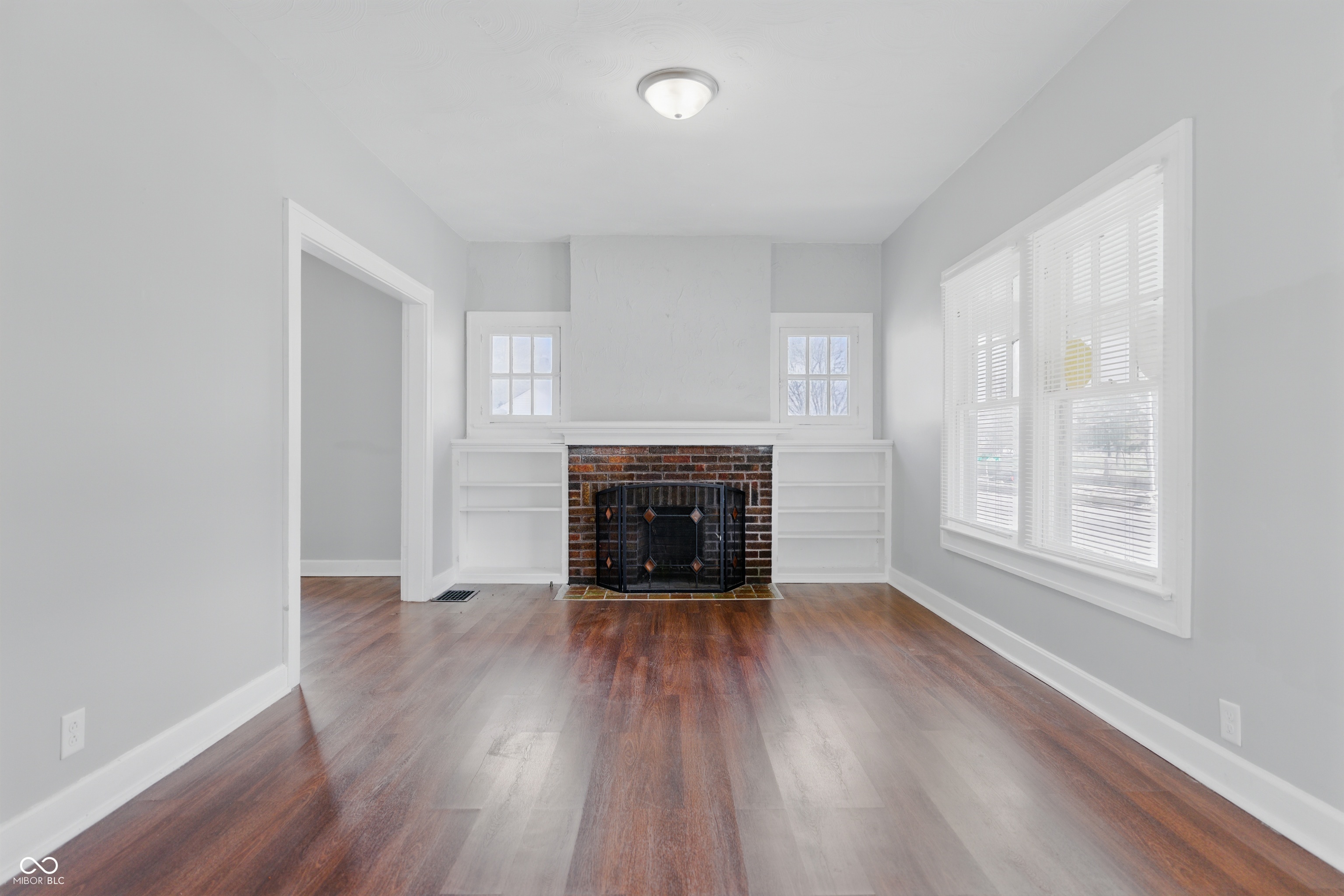 402 W 38th Street
