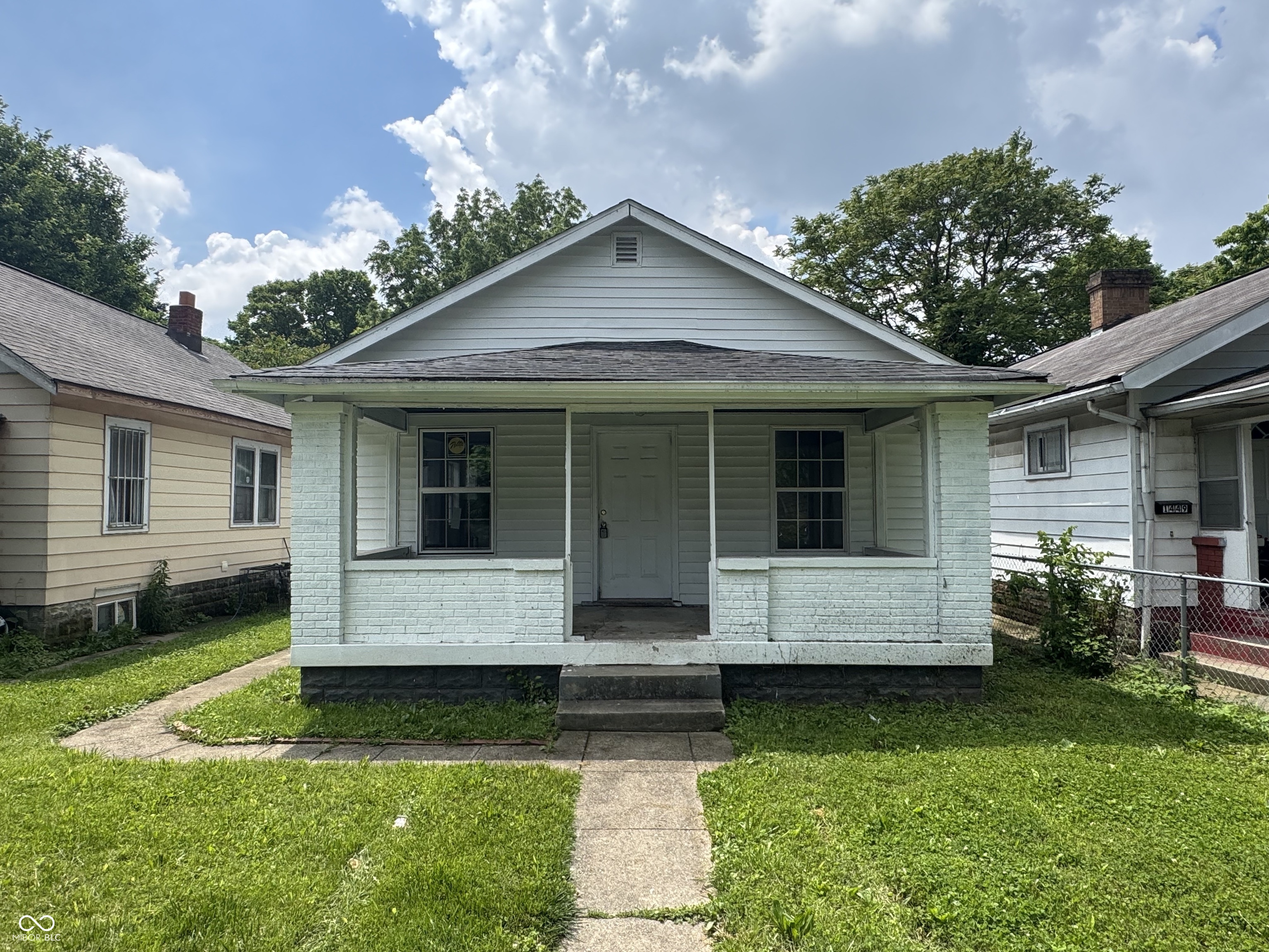 1445 W 34th Street