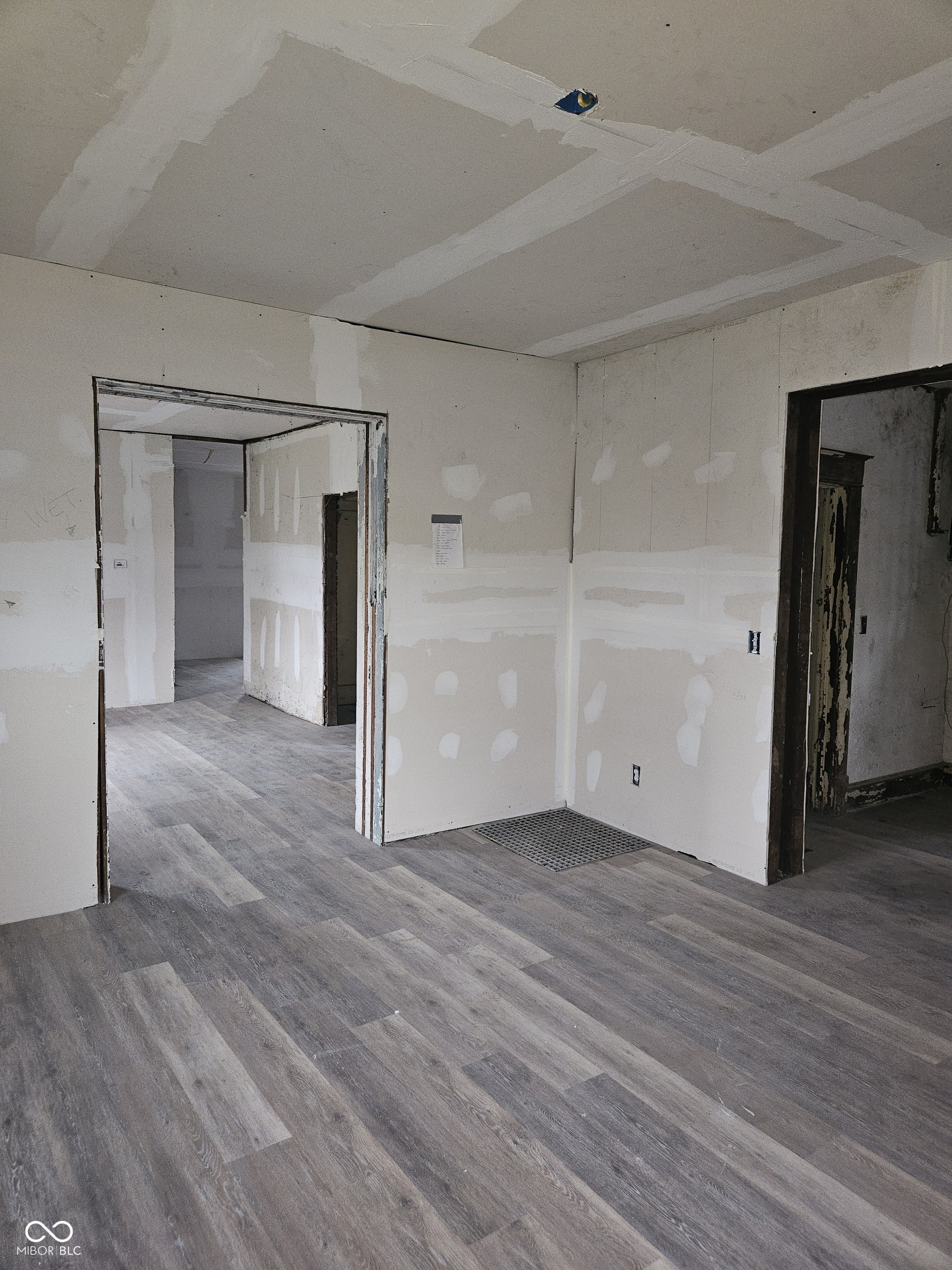 1207 W 35th Street