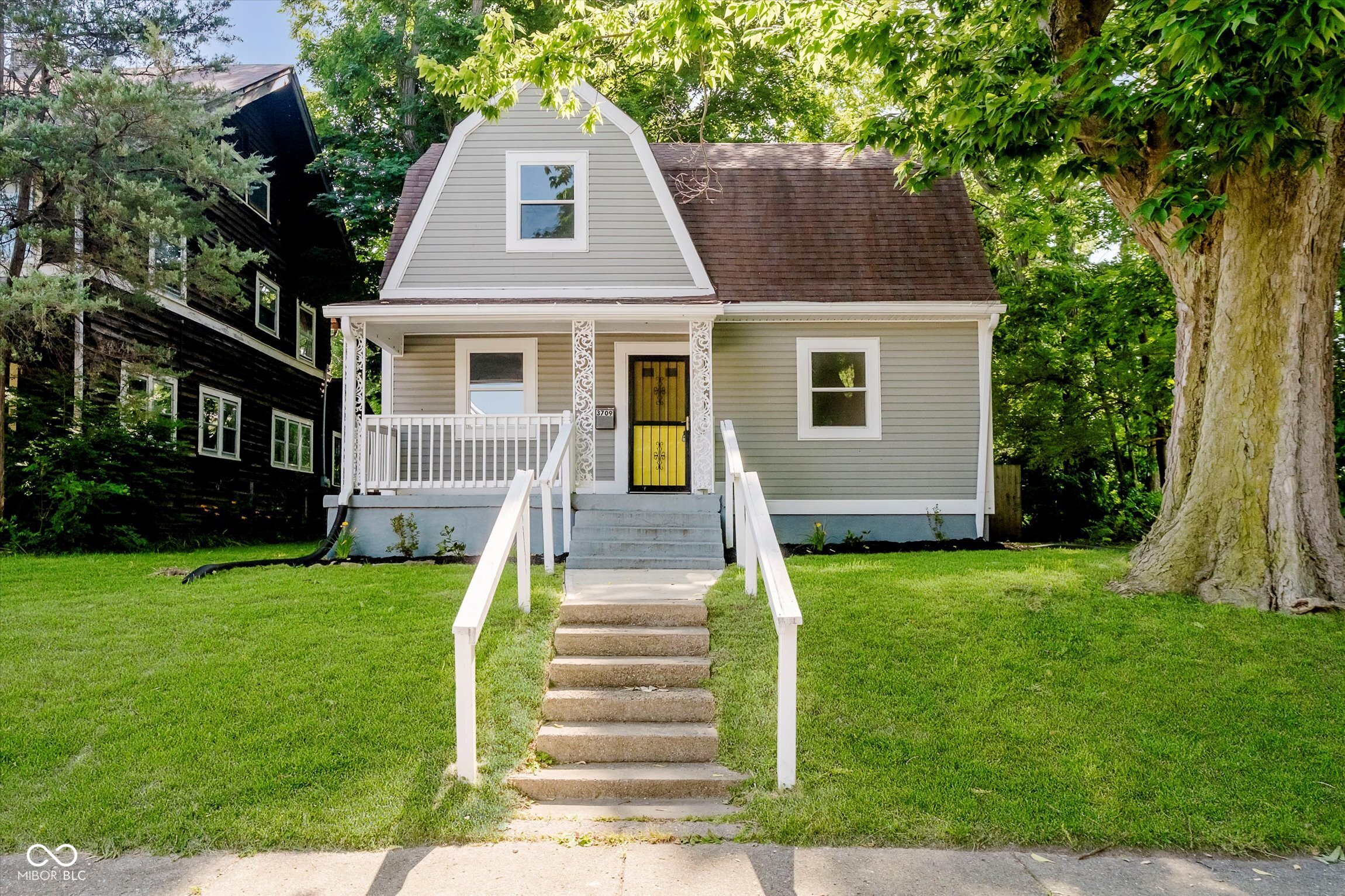 3709 Central Avenue