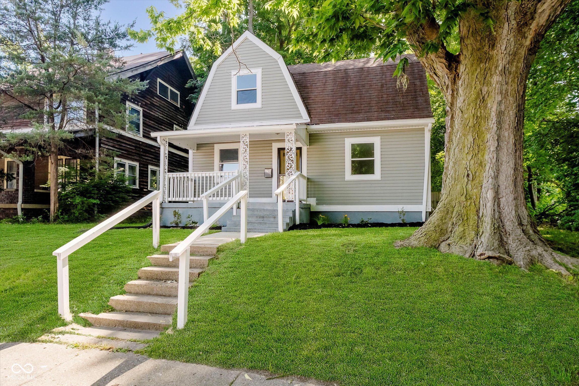 3709 Central Avenue