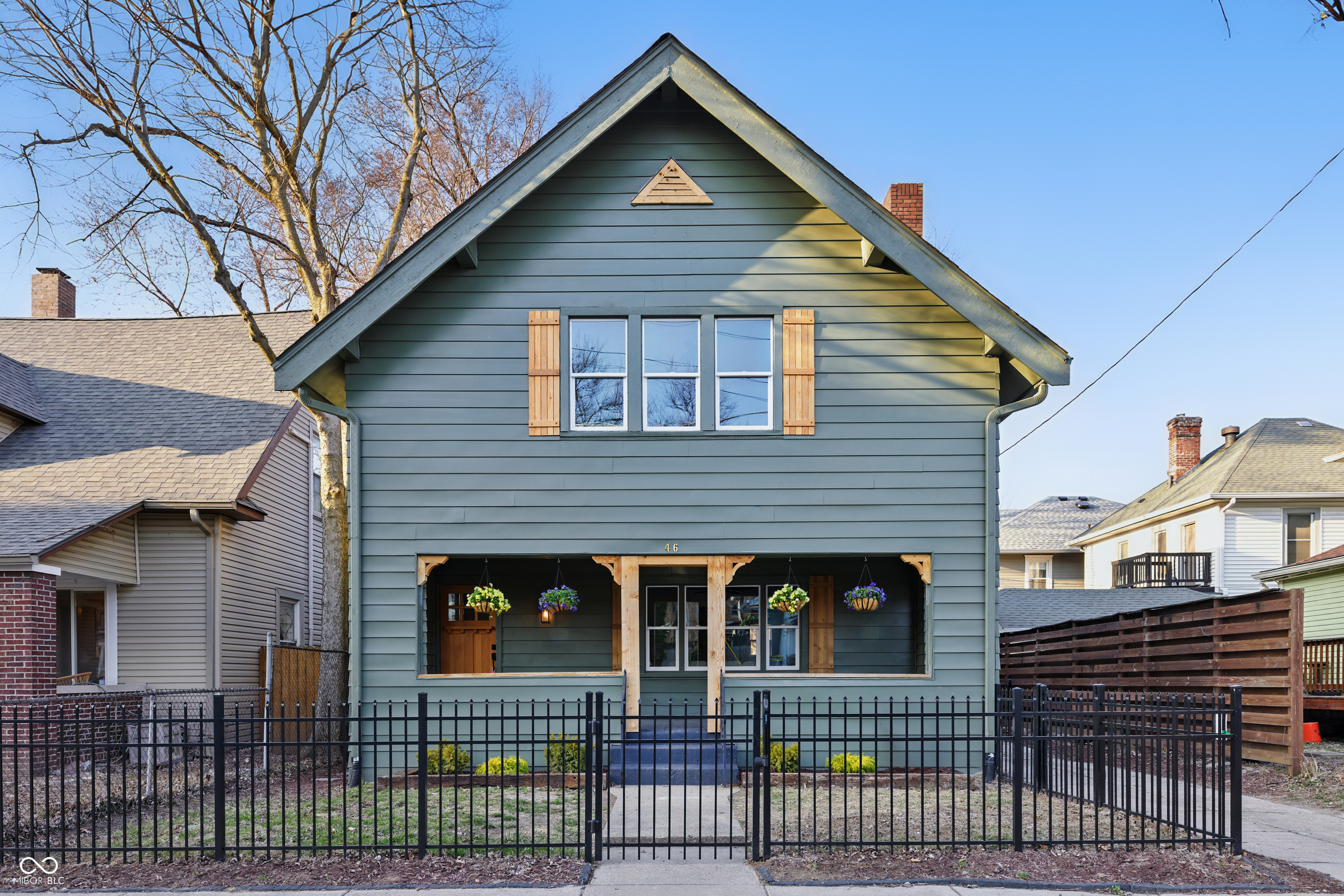 46 E 36th Street
