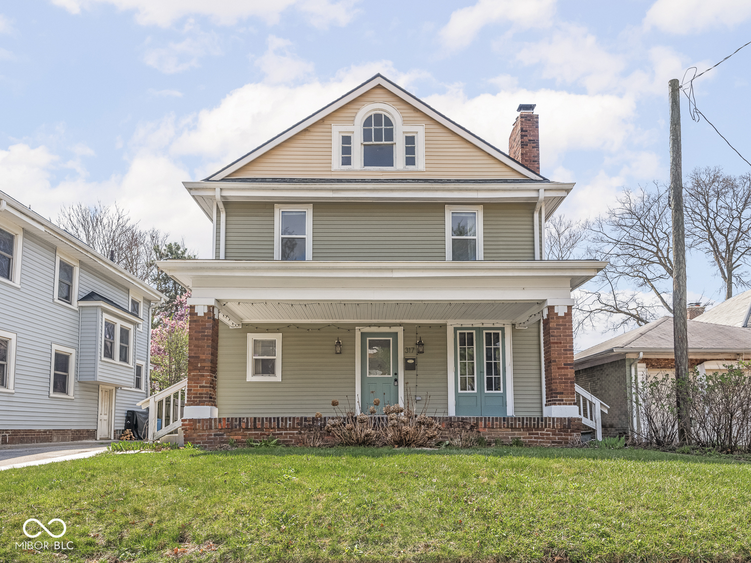 317 E 37th Street