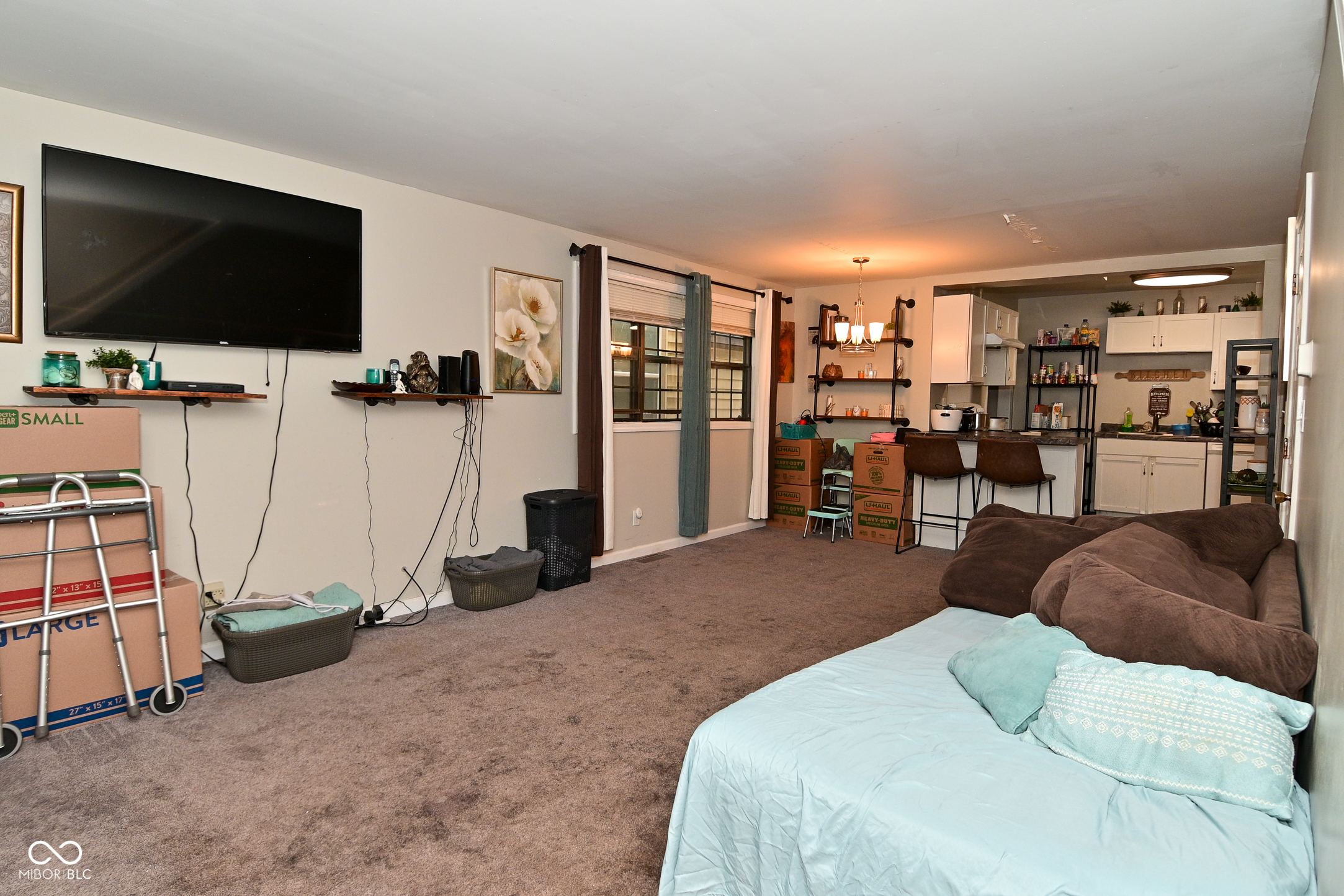 122 E 27th Street