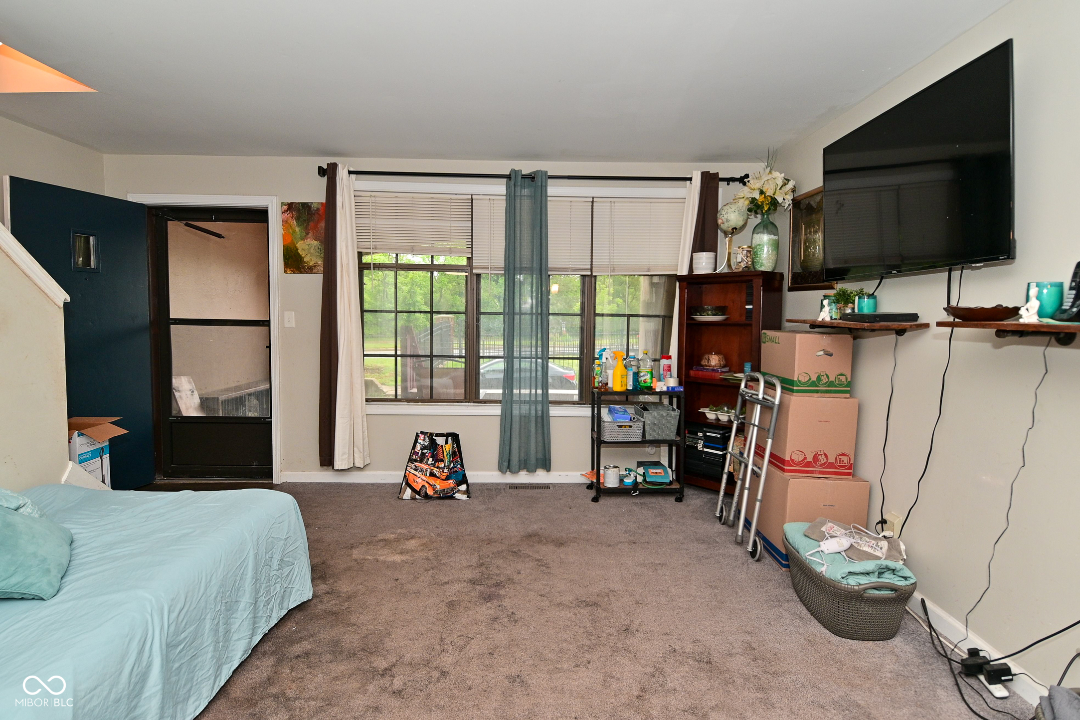 122 E 27th Street