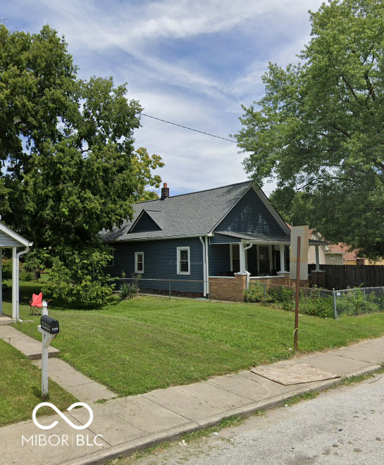 922 W 26th Street