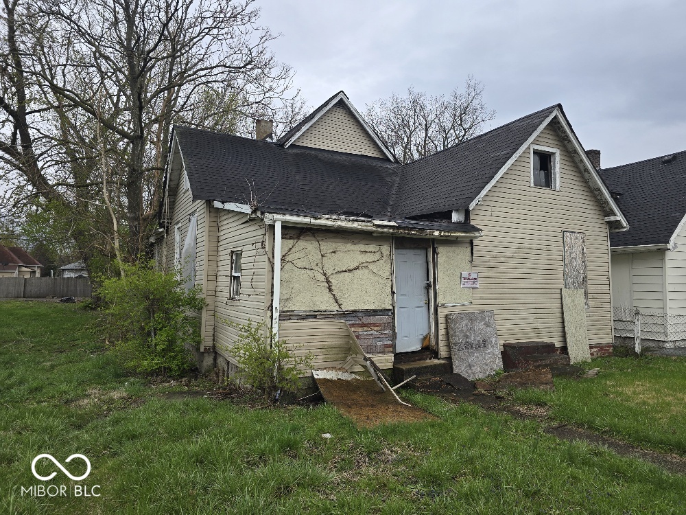 727 W 25th Street