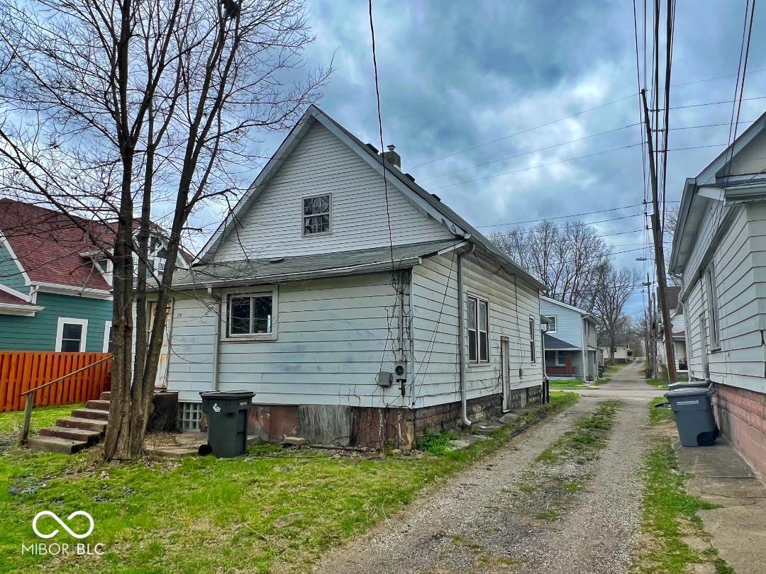 359 W 26th Street