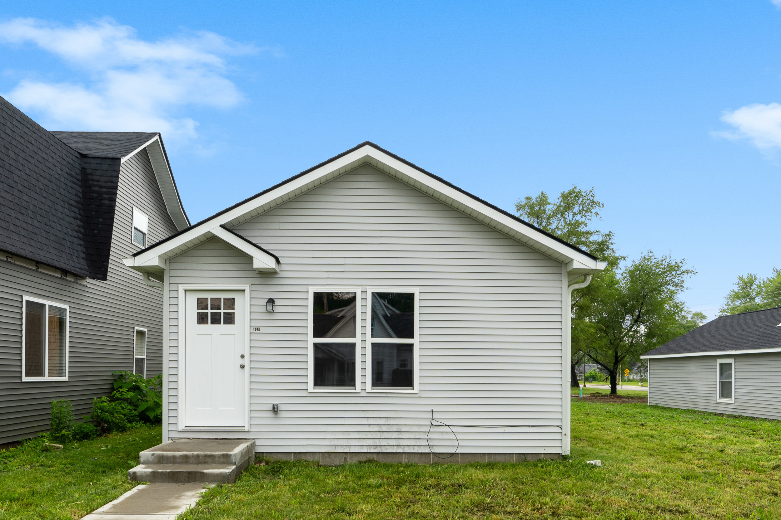 1061 W 29th Street