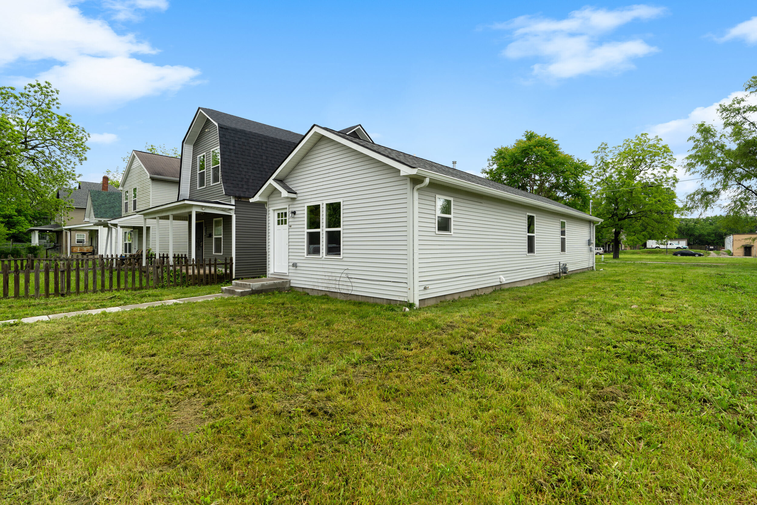 1061 W 29th Street