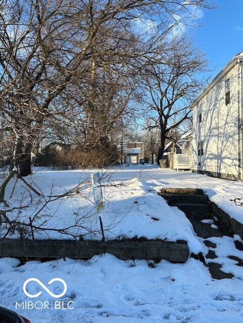 1018 W 27th Street