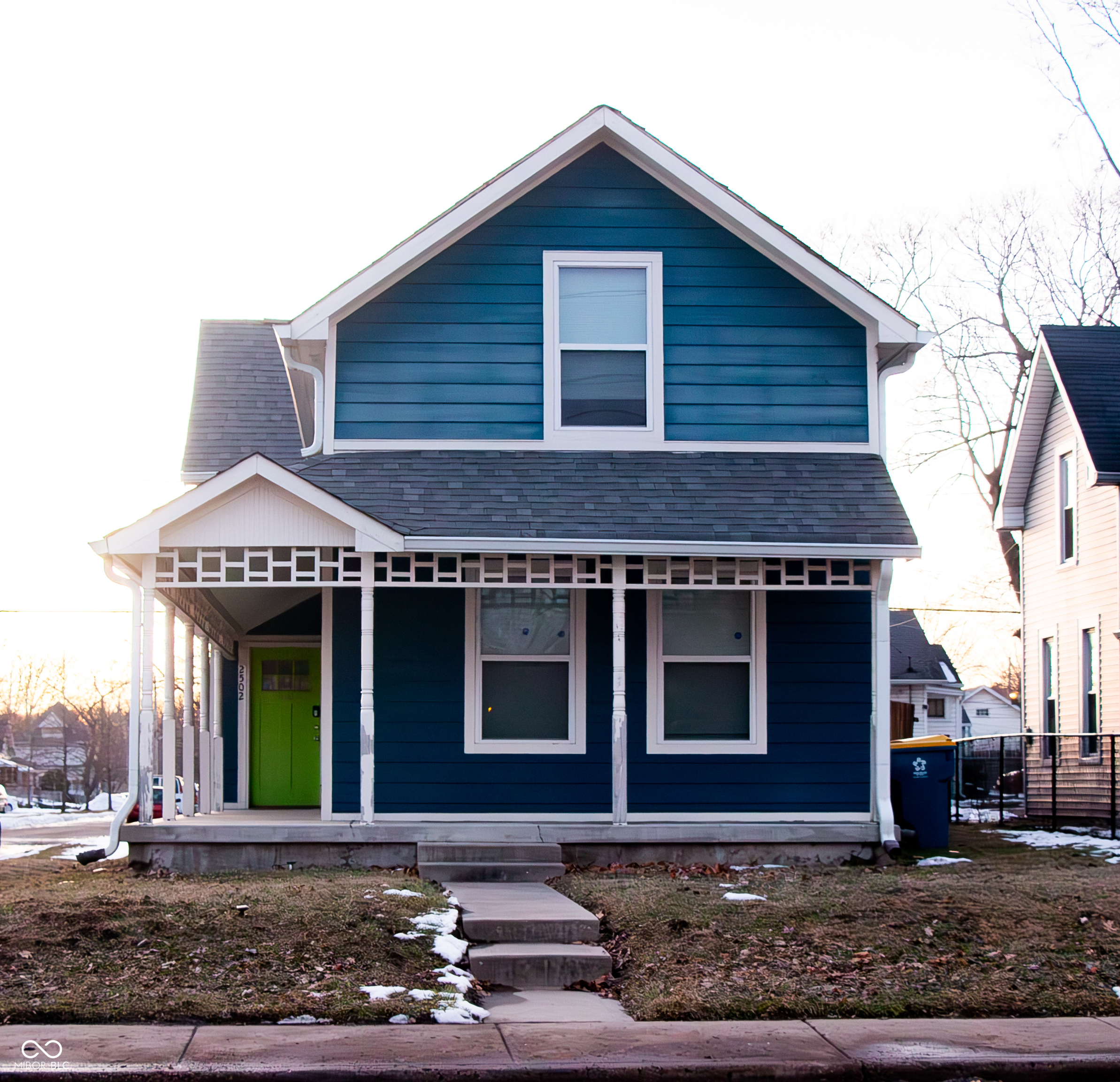2502 N Harding N Street