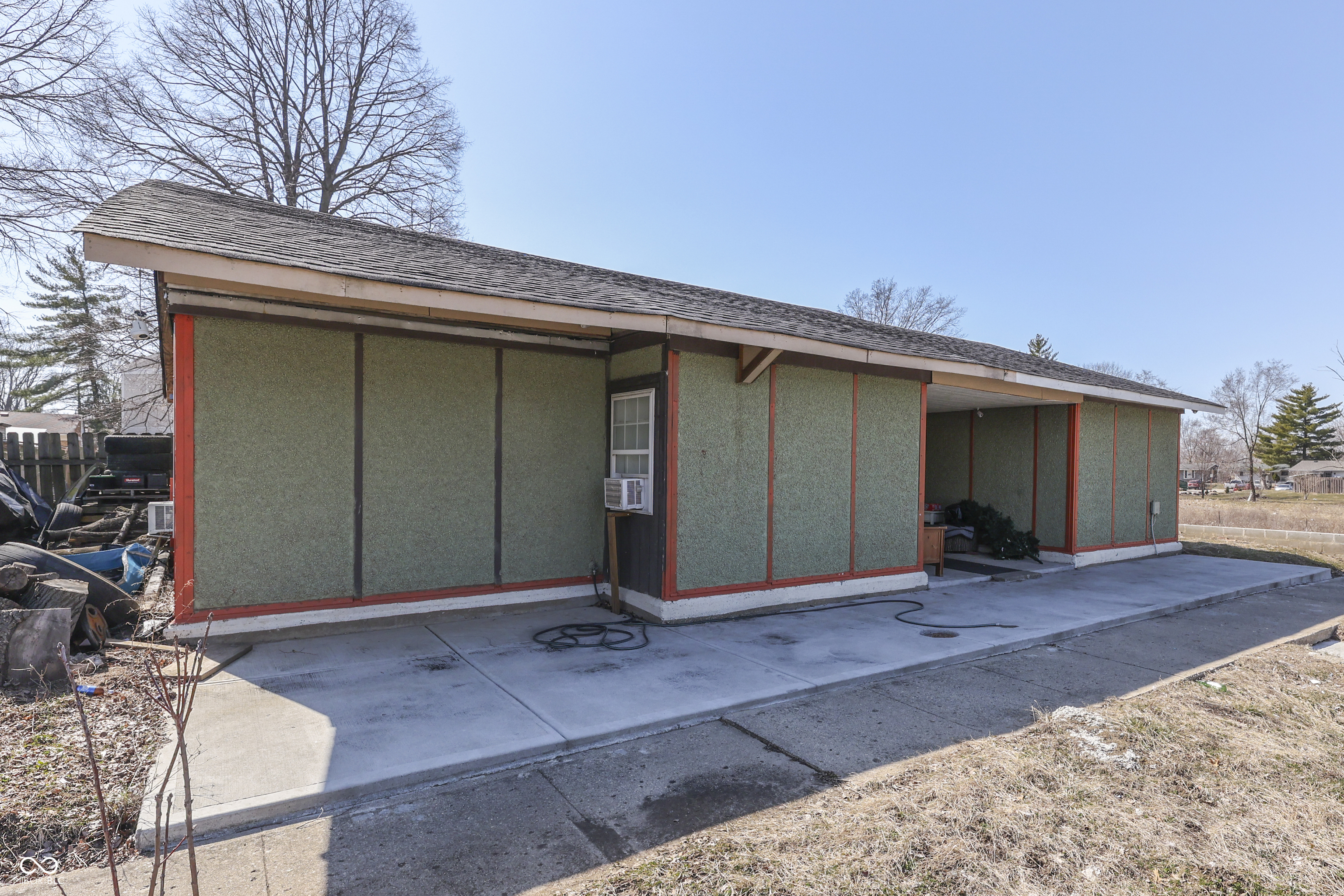 3652 Yellow Poplar Court