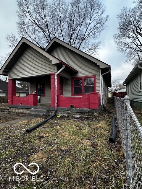 1154 N Belleview Place