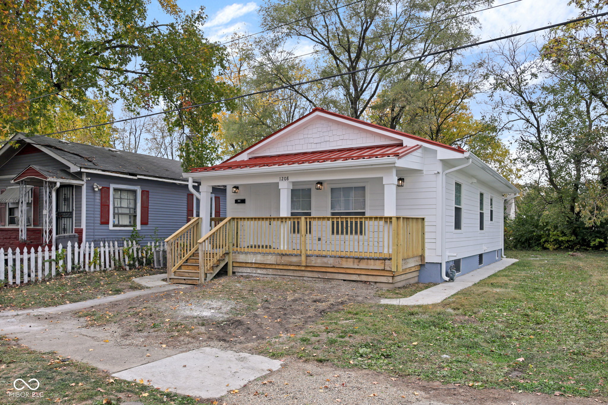 1208 W 18th Street