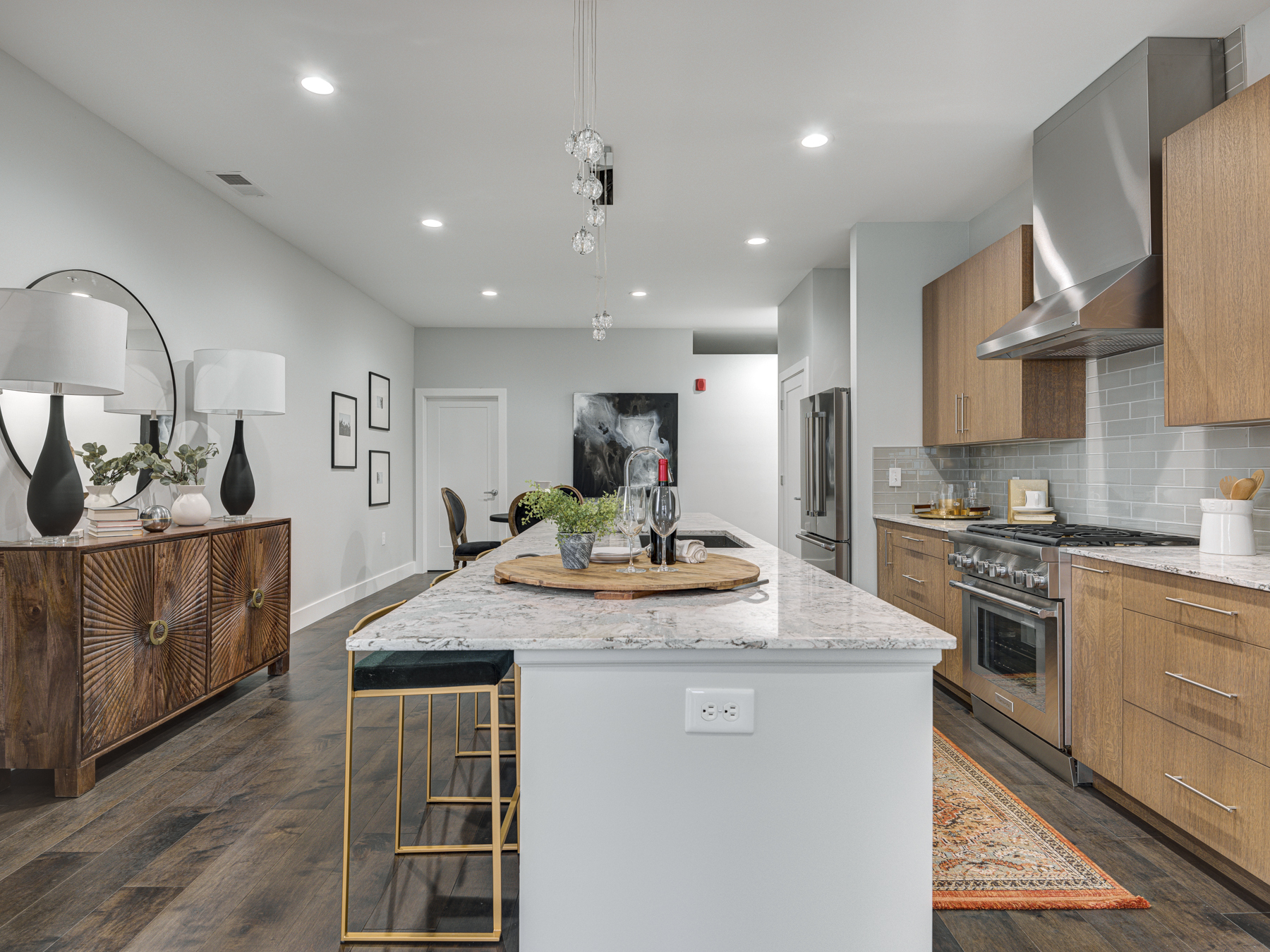 319 E 16th Street