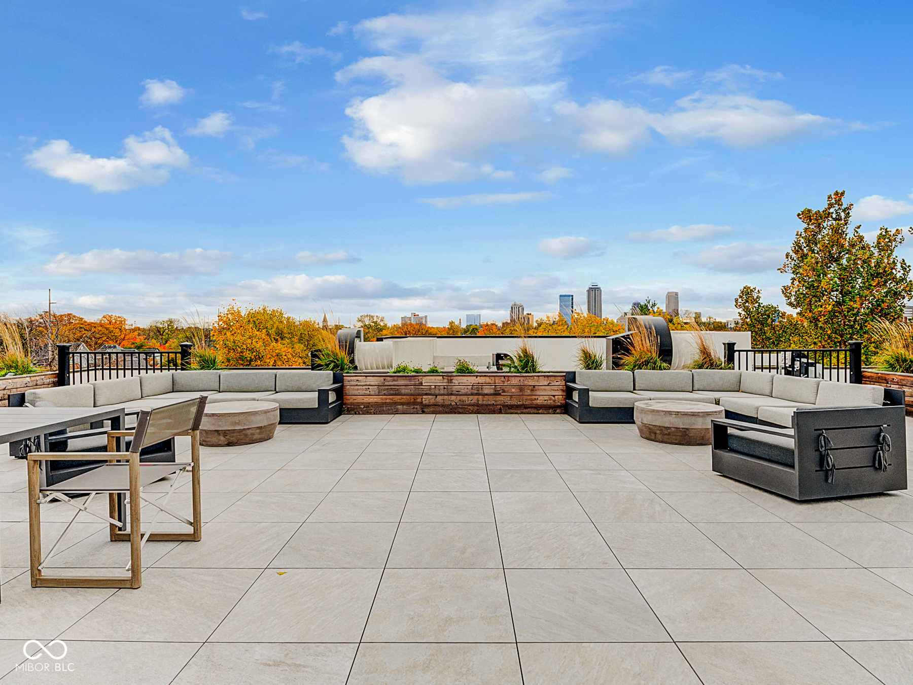 319 E 16th Street