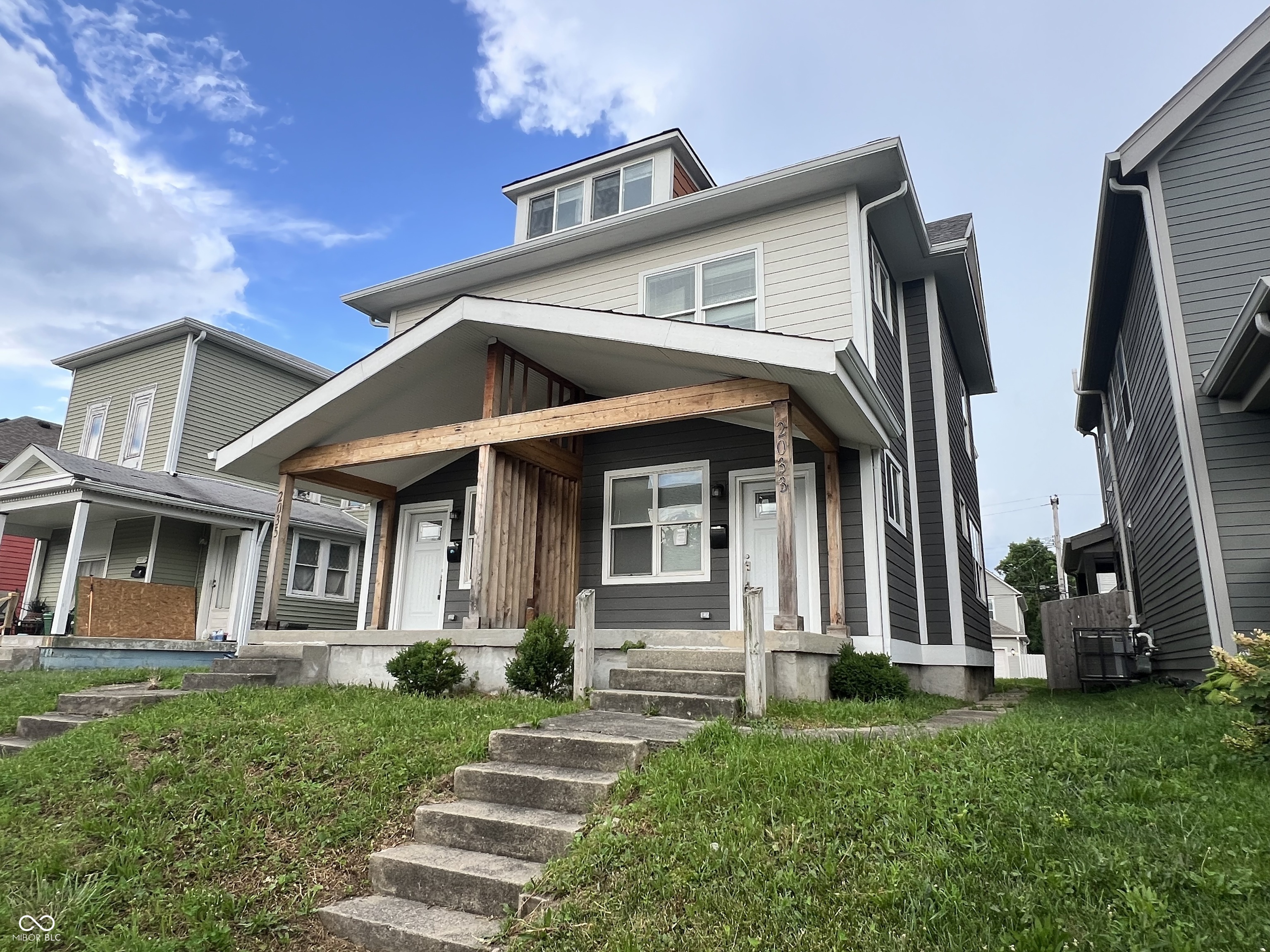 2033 Carrollton Avenue